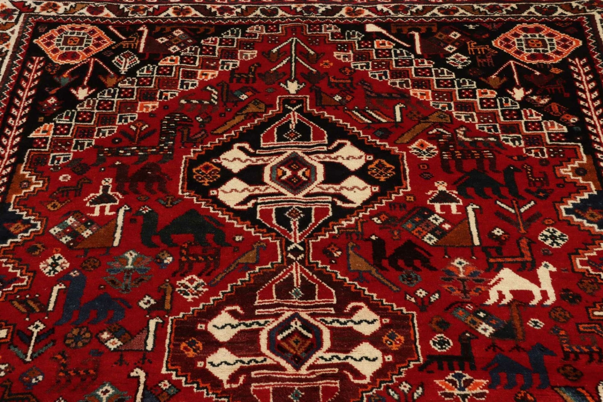 Qashqai Perserteppich 176 × 257 cm aus Wolle, handgeknüpft