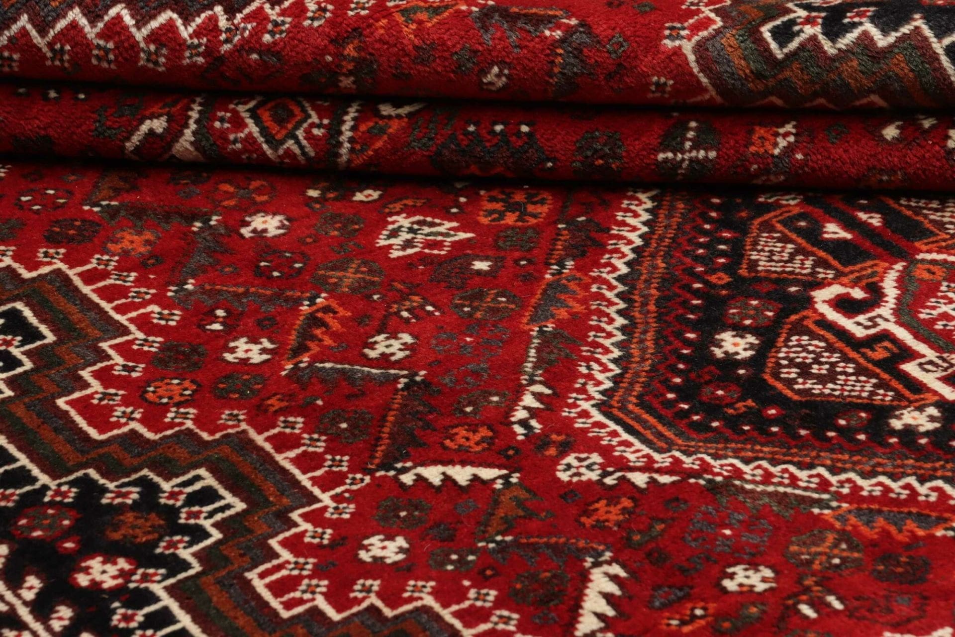 Shiraz Perserteppich aus Iran, 166 × 268 cm