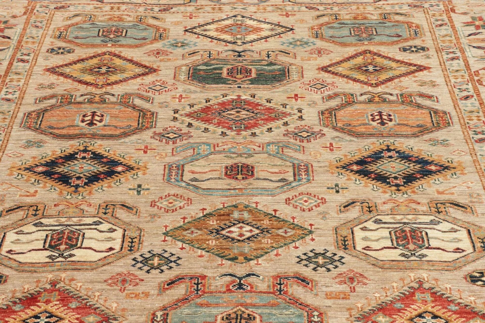 Kazak Orientteppich 170 × 218 cm aus Wolle, handgeknüpft