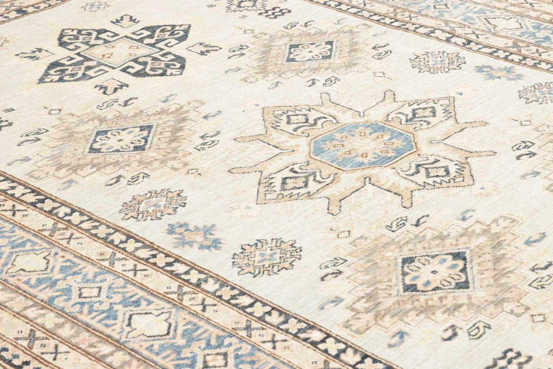 kazak-teppich-168-x-247-cm-handgeknupft-geometrische-muster-orientteppich-6 Handgeknüpfter Kazak Orientteppich, 168 × 247 cm, Wolle