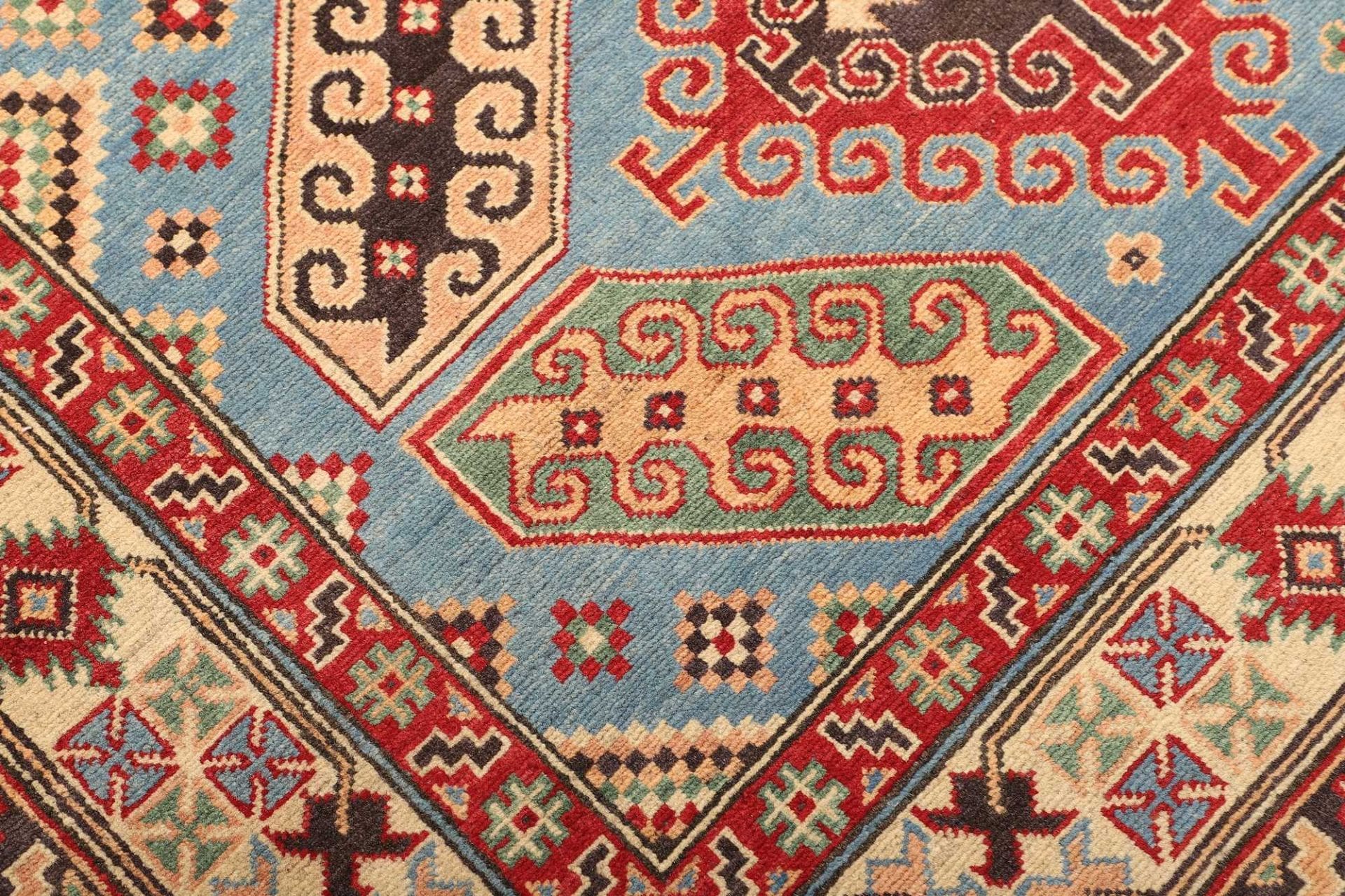 Kazak Orientteppich aus Pakistan, 153 × 212 cm
