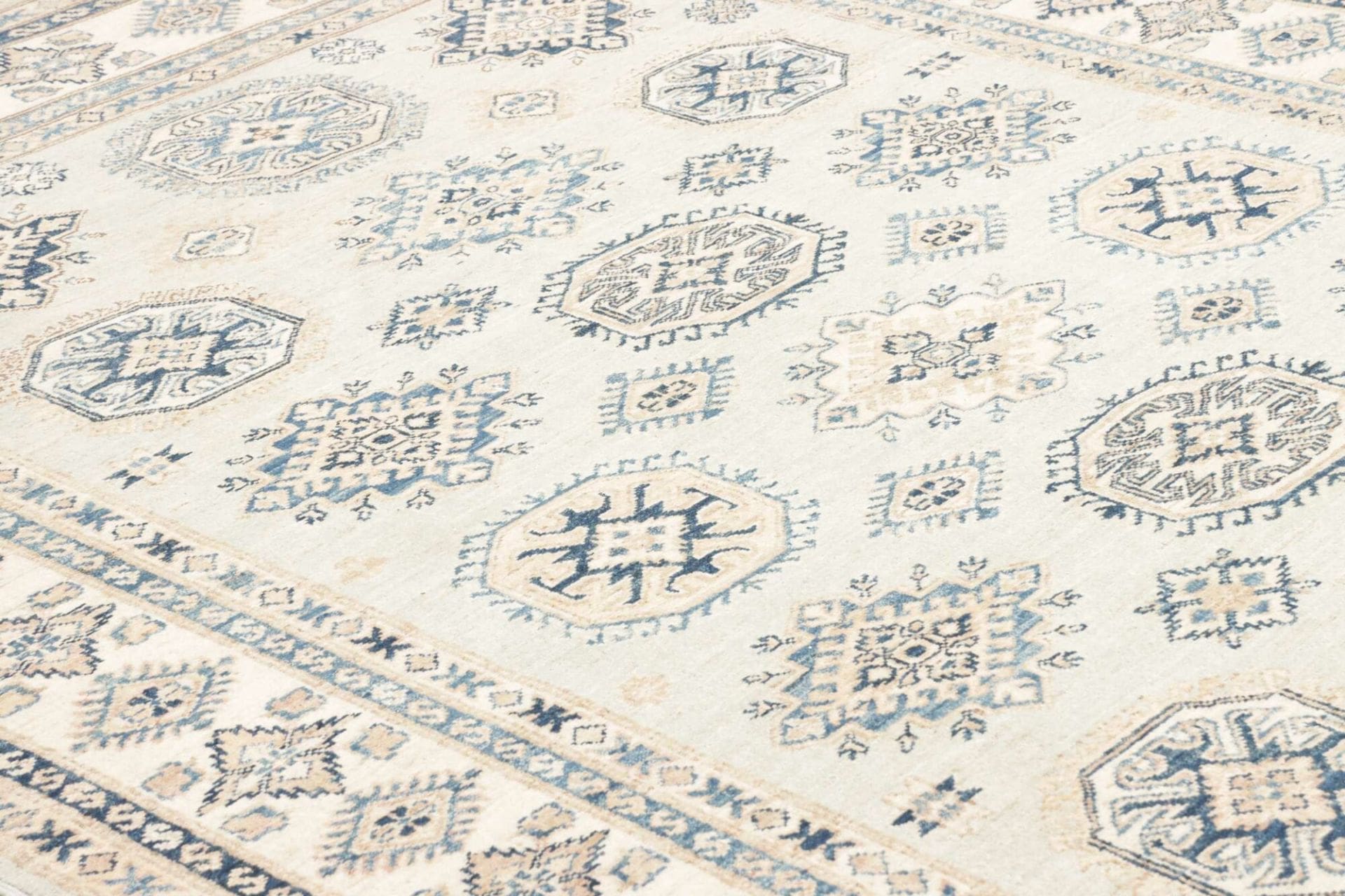 Handgeknüpfter Kazak Orientteppich, 175 × 240 cm, Wolle
