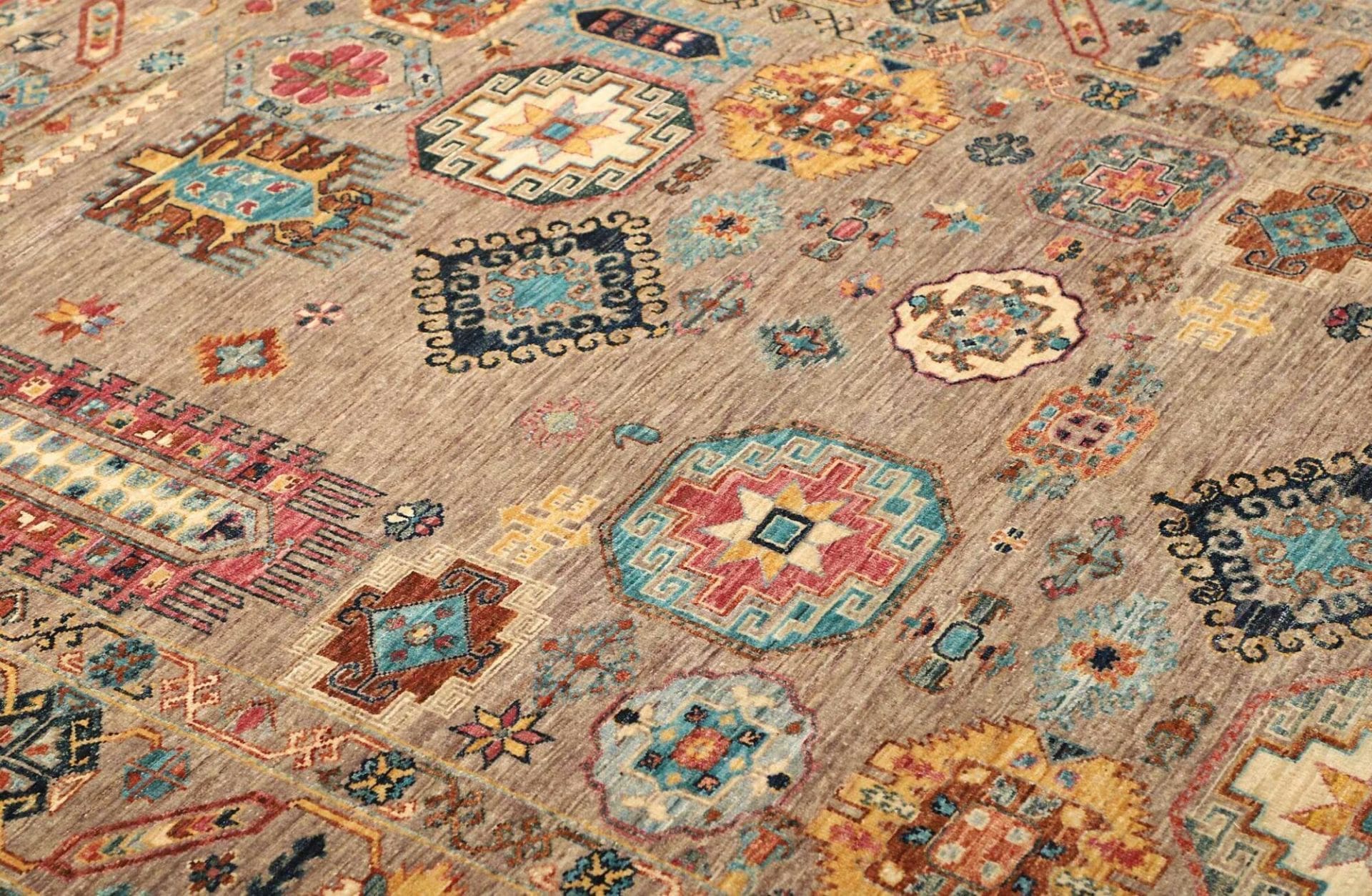 Handgeknüpfter Samarkand Orientteppich 169 × 238 cm