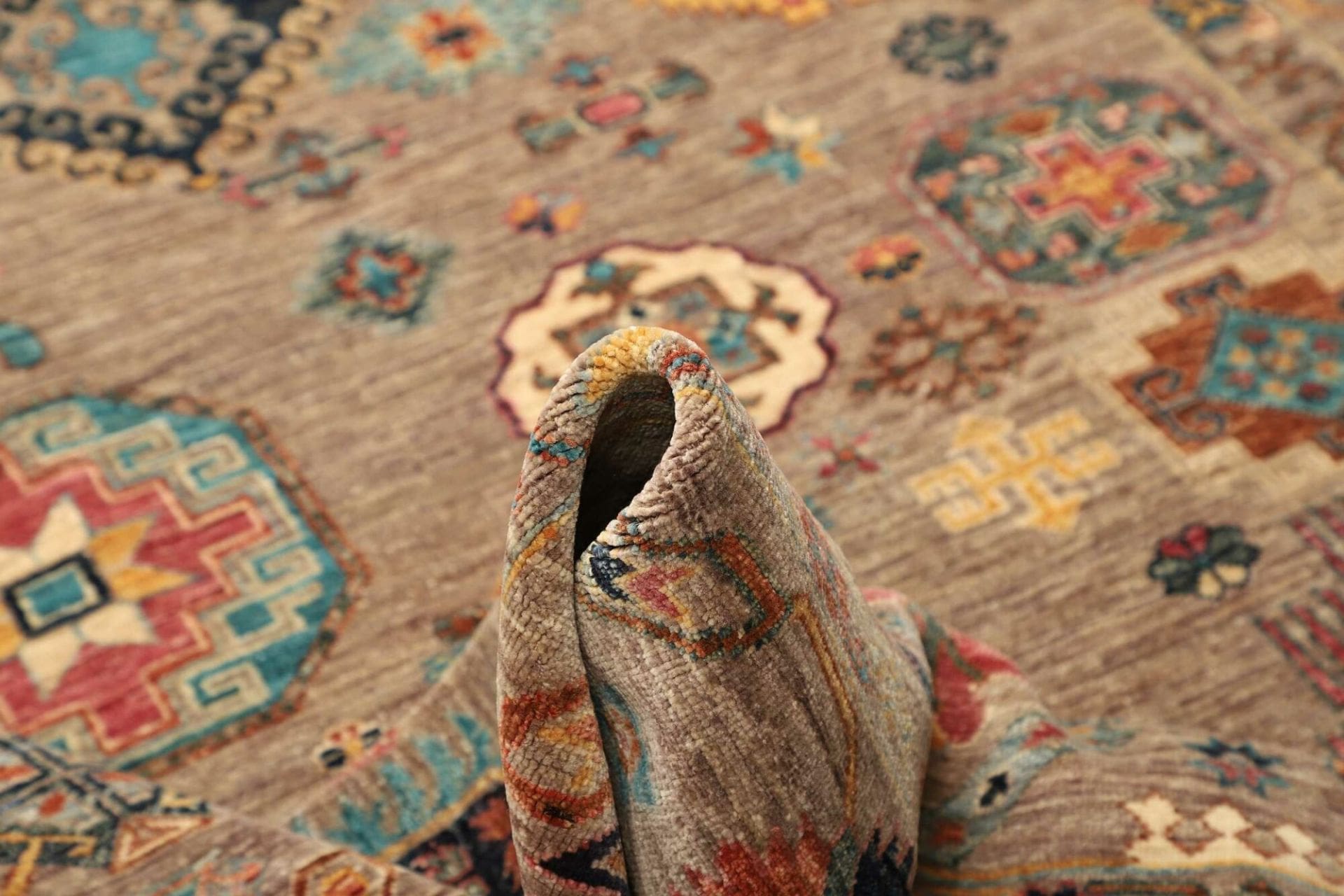 Handgeknüpfter Samarkand Orientteppich 169 × 238 cm