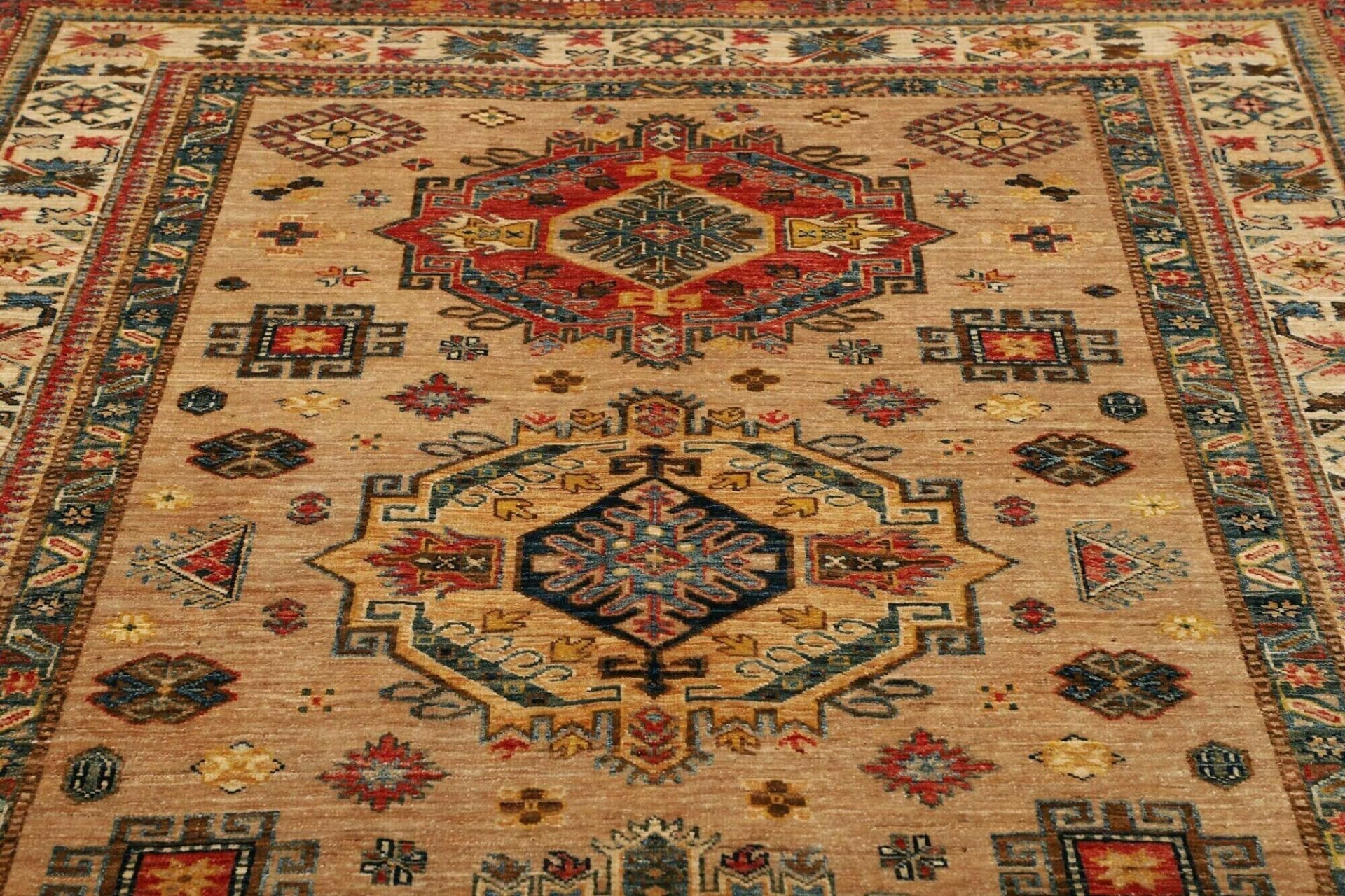 Kazak Orientteppich 170 × 234 cm aus Wolle, handgeknüpft