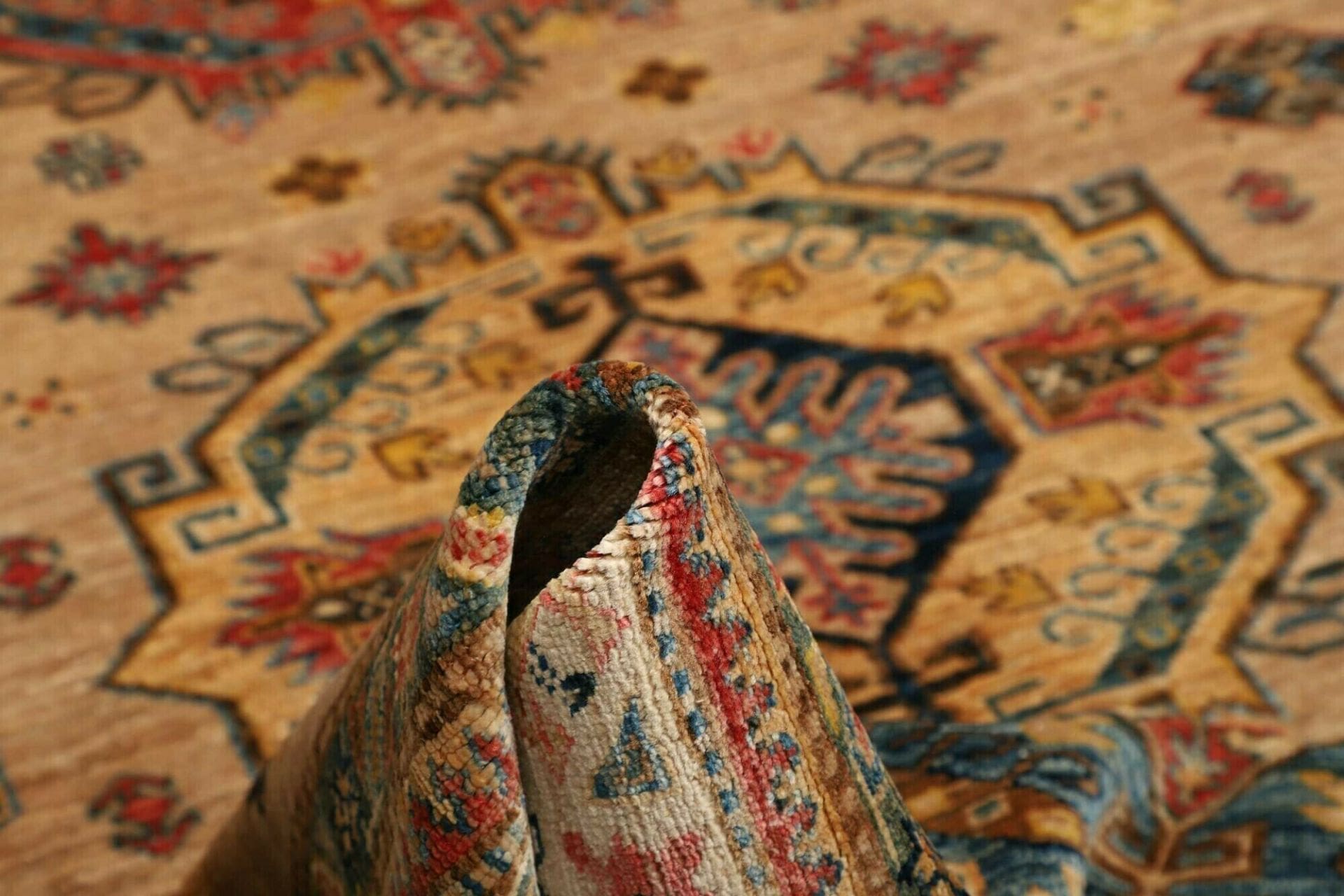 Kazak Orientteppich 170 × 234 cm aus Wolle, handgeknüpft