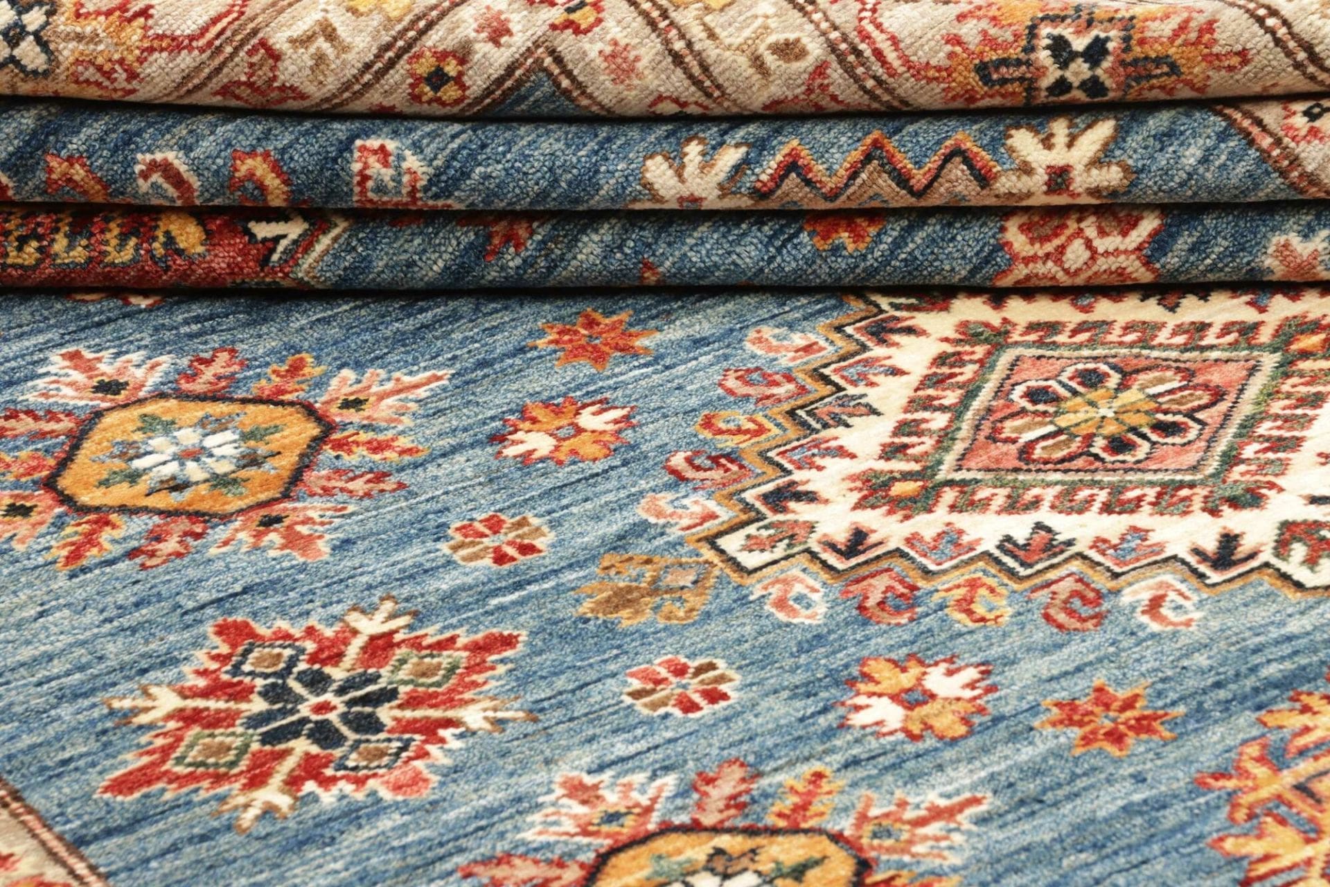 Kazak Orientteppich 177 × 248 cm aus Wolle, handgeknüpft