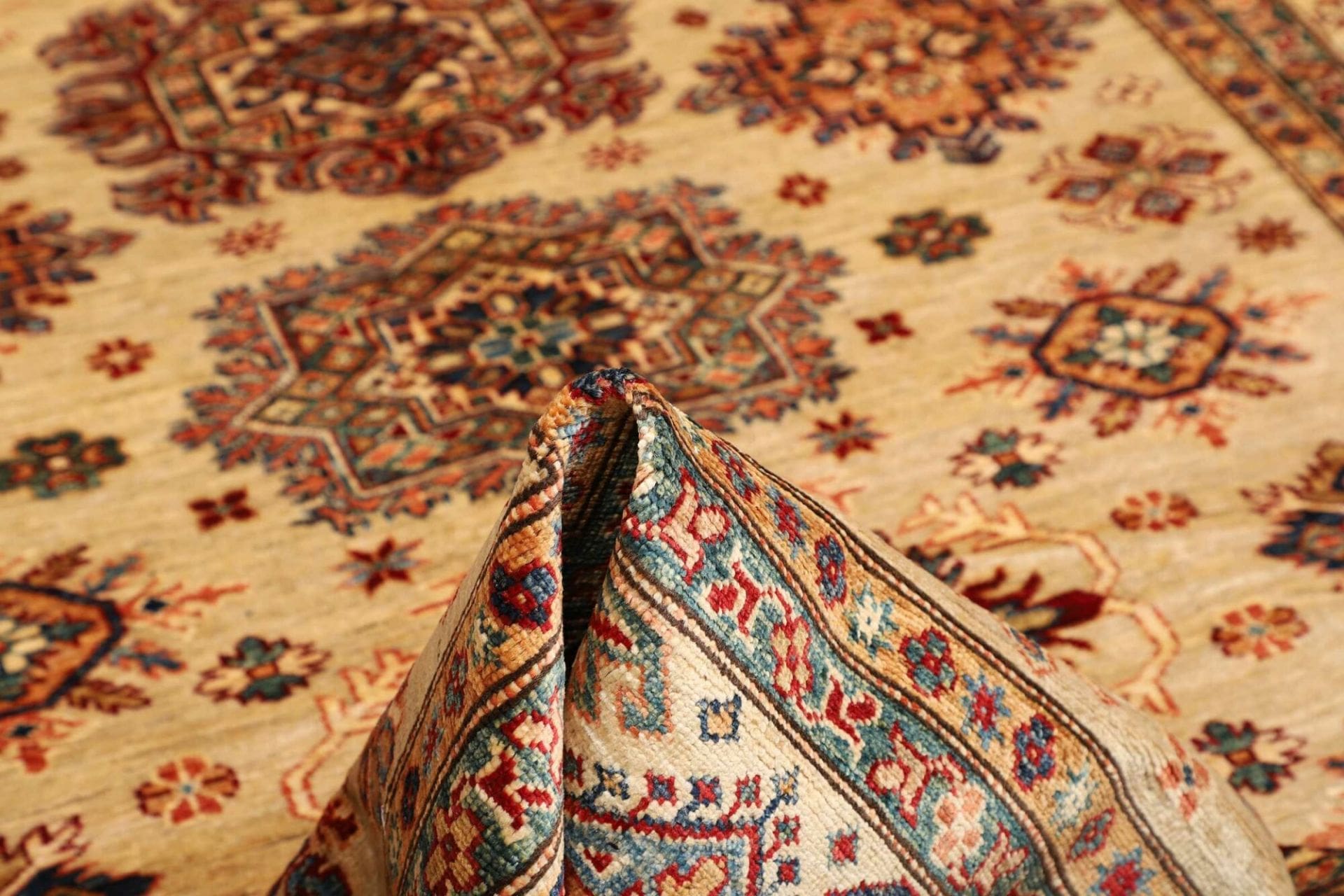Kazak Orientteppich aus Pakistan, 177 × 238 cm