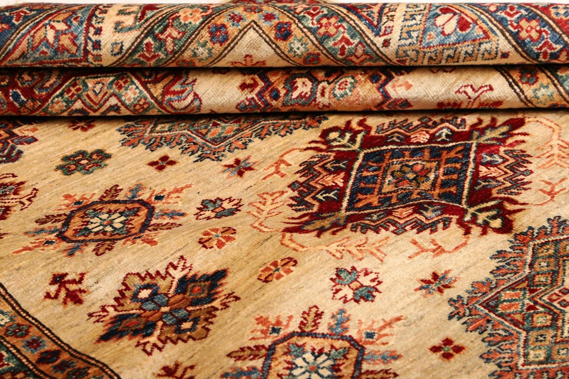Kazak Orientteppich aus Pakistan, 177 × 238 cm