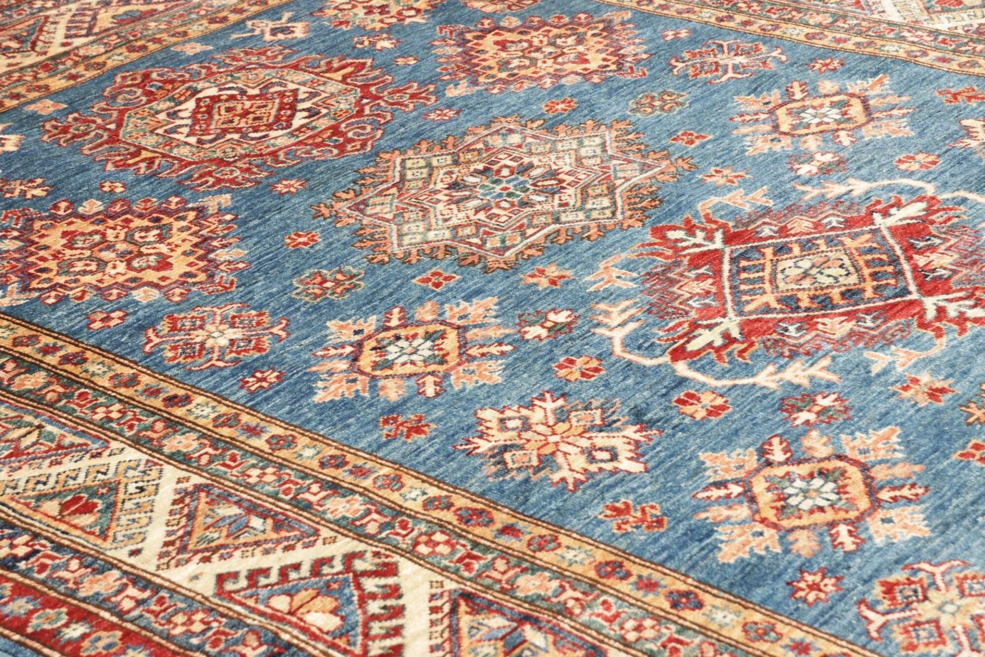 Handgeknüpfter Kazak Orientteppich 173 × 240 cm