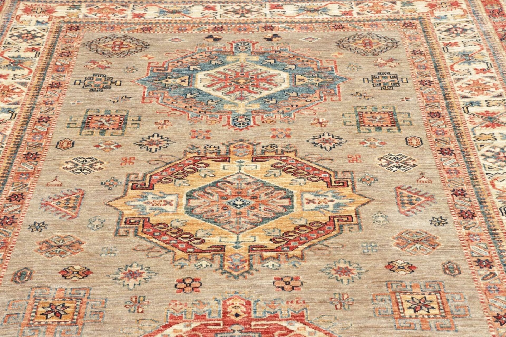 Handgeknüpfter Kazak Orientteppich 165 × 235 cm