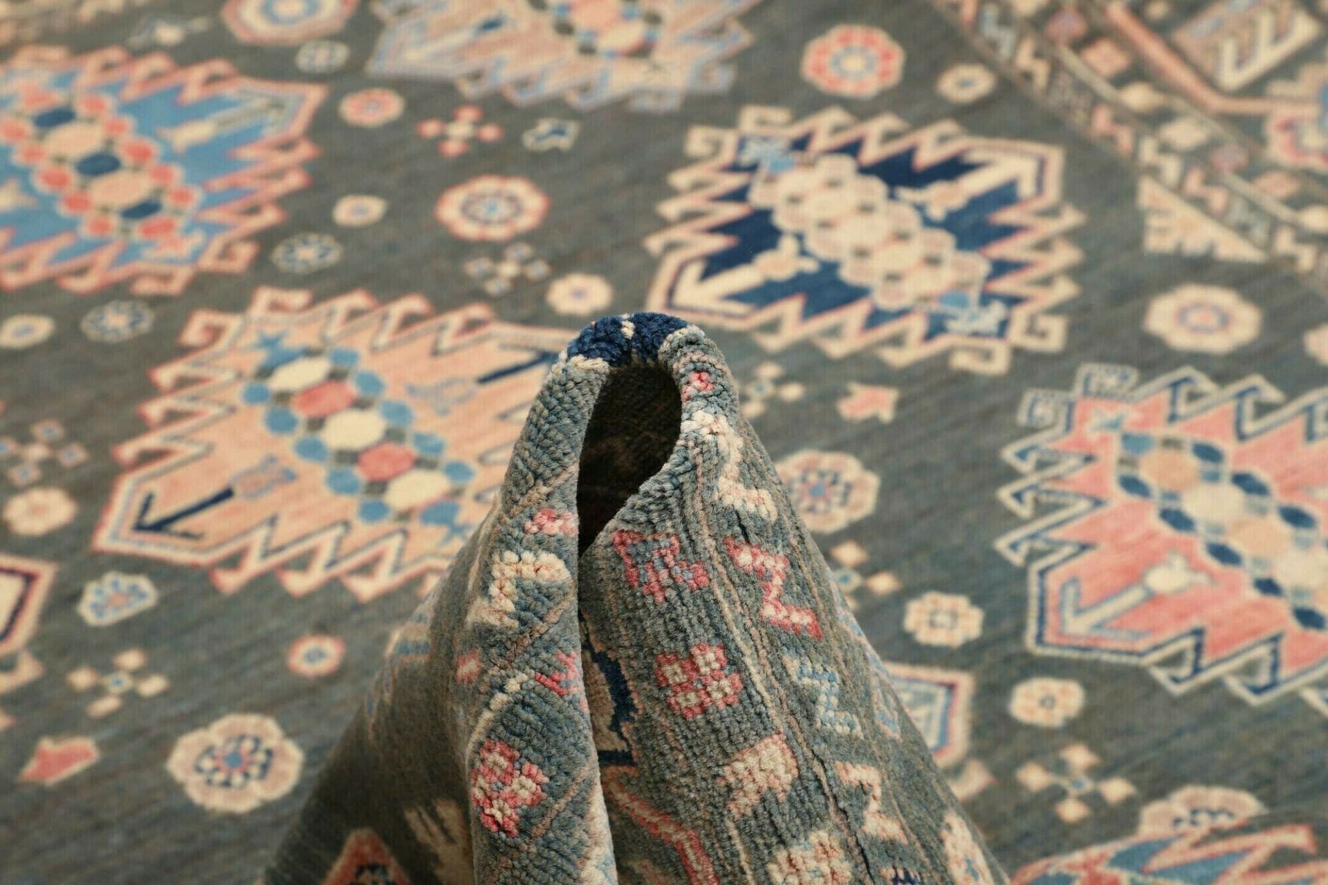 Kazak Orientteppich aus Pakistan, 177 × 230 cm
