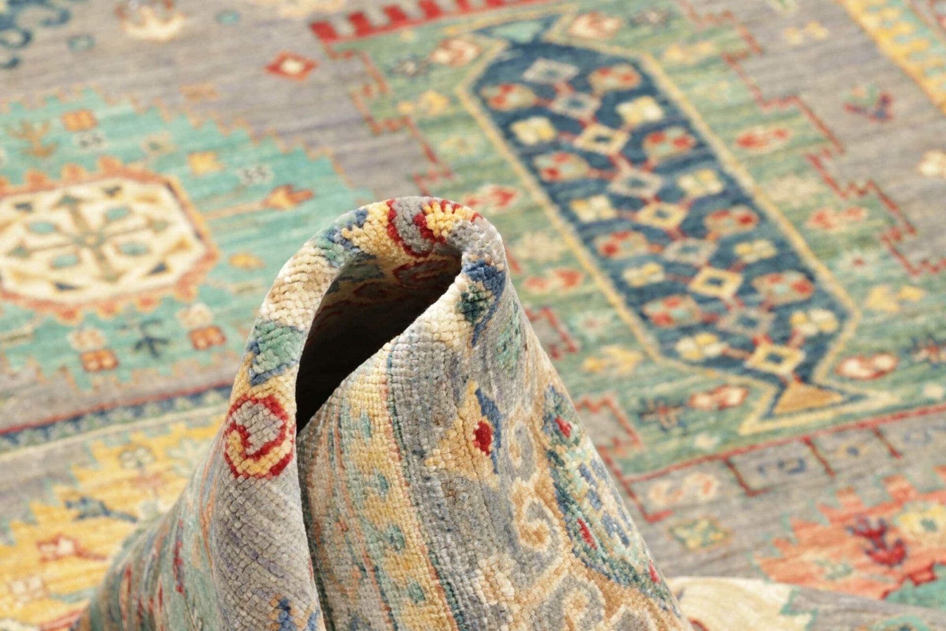 Handgeknüpfter Samarkand Orientteppich, 168 × 238 cm, Wolle