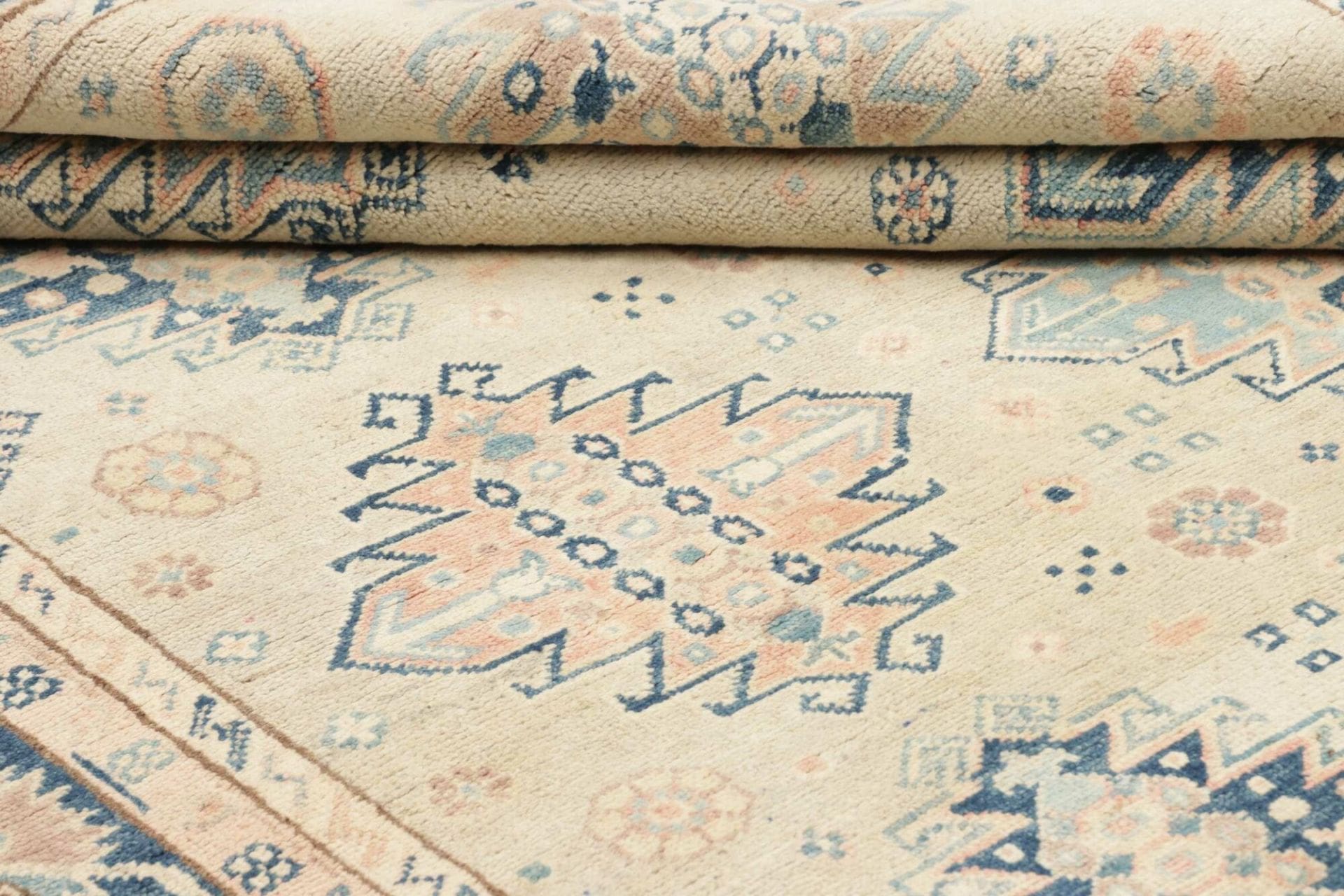 Kazak Orientteppich aus Pakistan, 176 × 237 cm