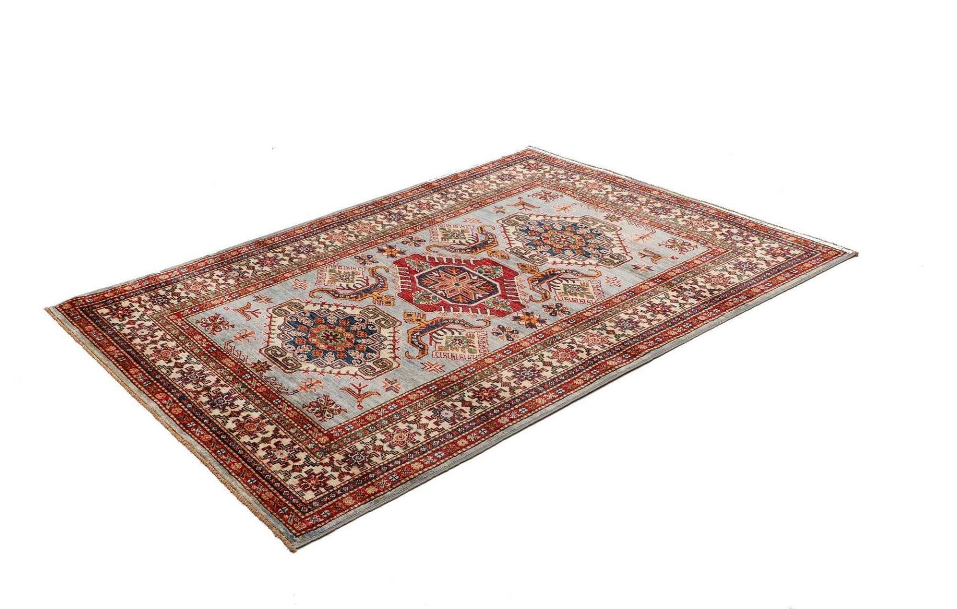 Handgeknüpfter Kazak Orientteppich 127 × 174 cm