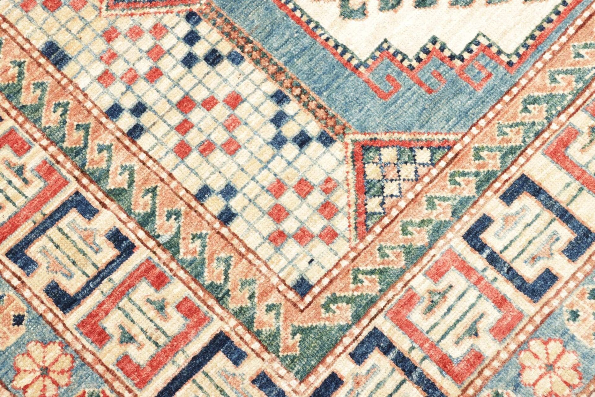 Kazak Orientteppich aus Pakistan, 151 × 212 cm