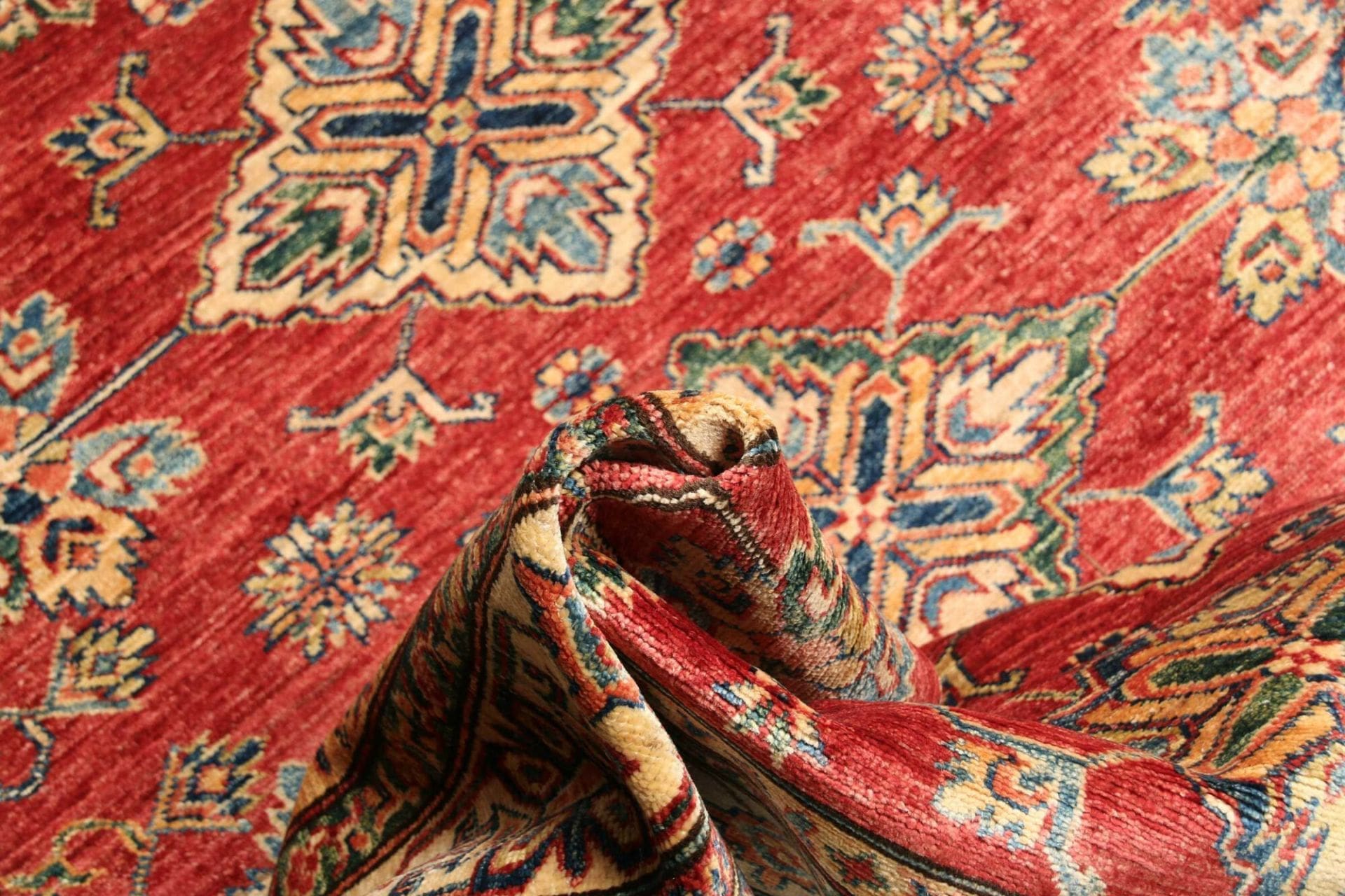 Kazak Orientteppich 152 × 204 cm aus Wolle, handgeknüpft