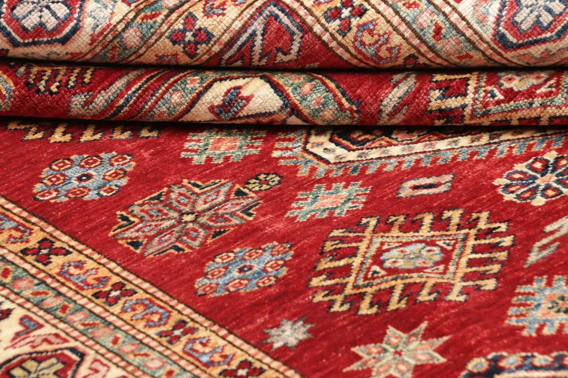 Kazak Orientteppich 148 × 190 cm aus Wolle, handgeknüpft