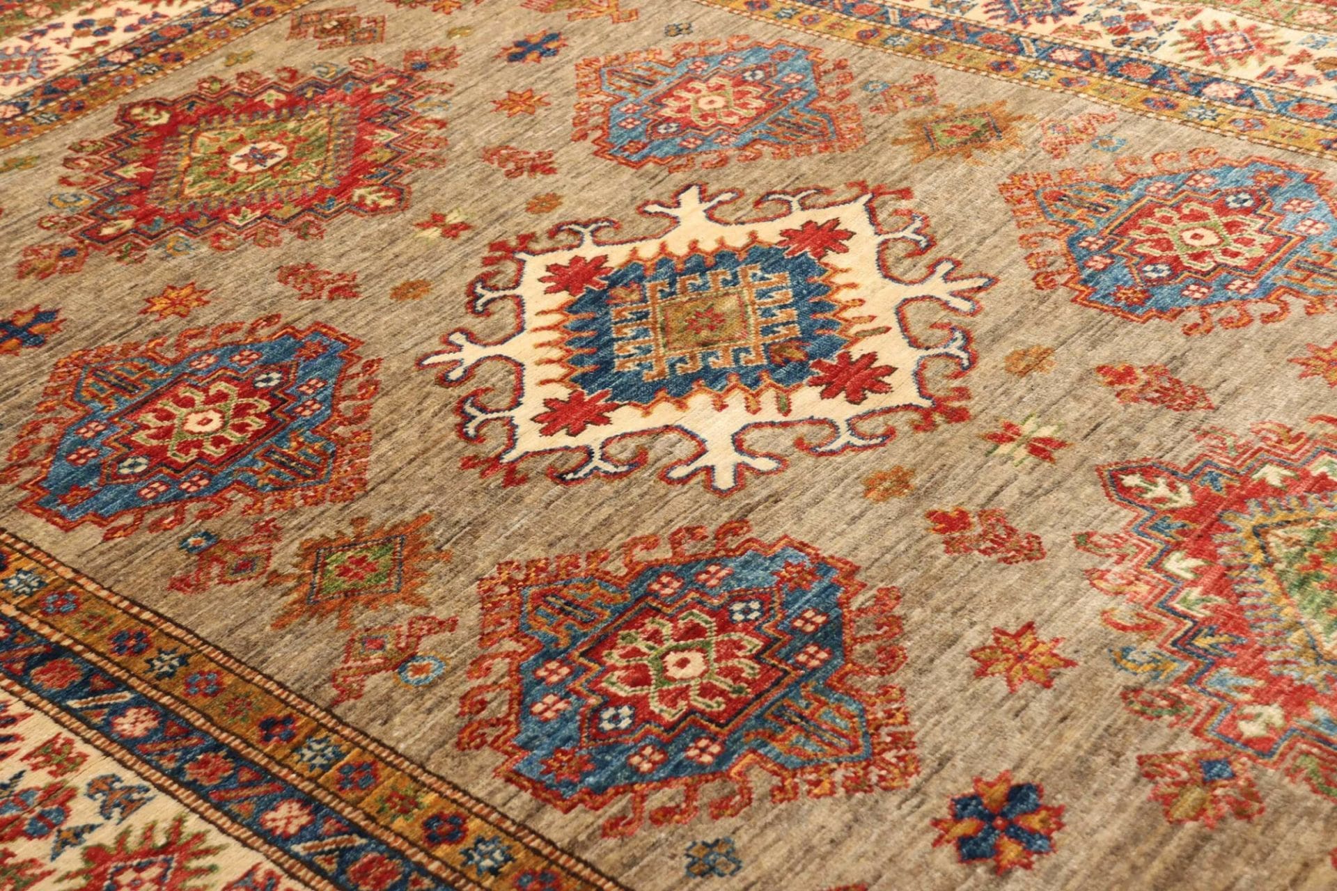 Kazak Orientteppich aus Pakistan, 148 × 203 cm