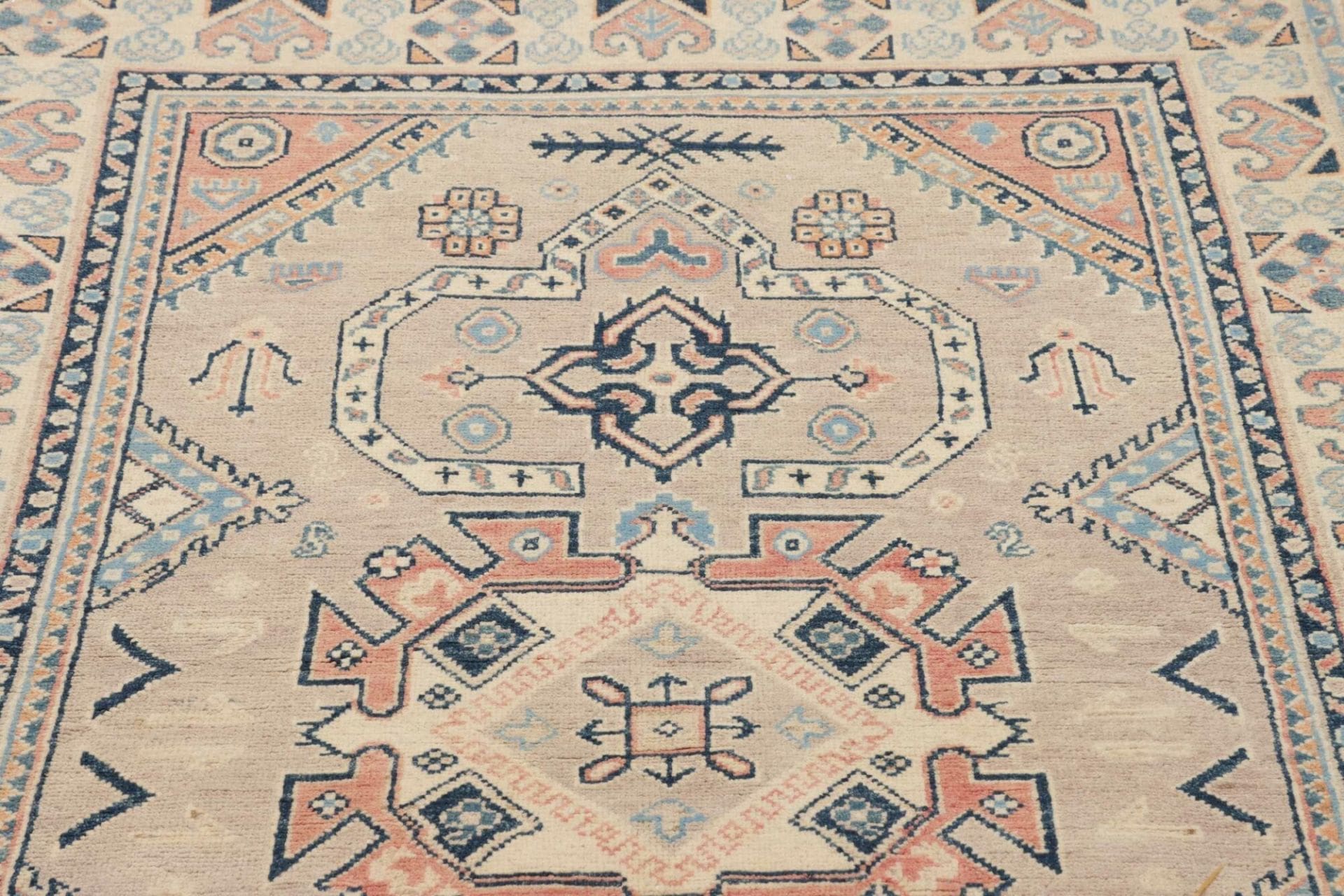 Kazak Orientteppich aus Pakistan, 125 × 189 cm