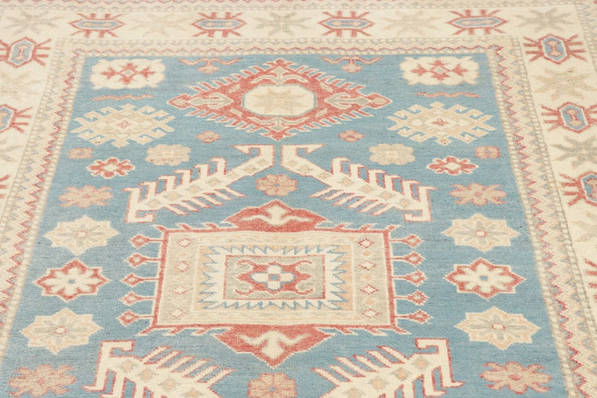 Kazak Orientteppich aus Pakistan, 130 × 186 cm