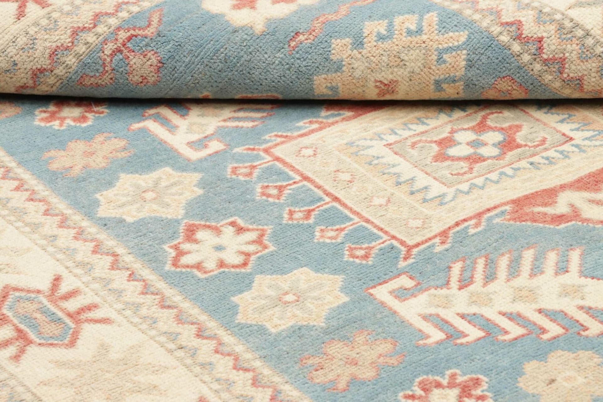 Kazak Orientteppich aus Pakistan, 130 × 186 cm