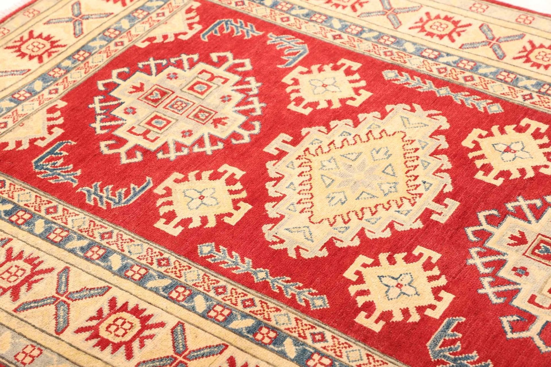 Kazak Orientteppich aus Pakistan, 133 × 181 cm