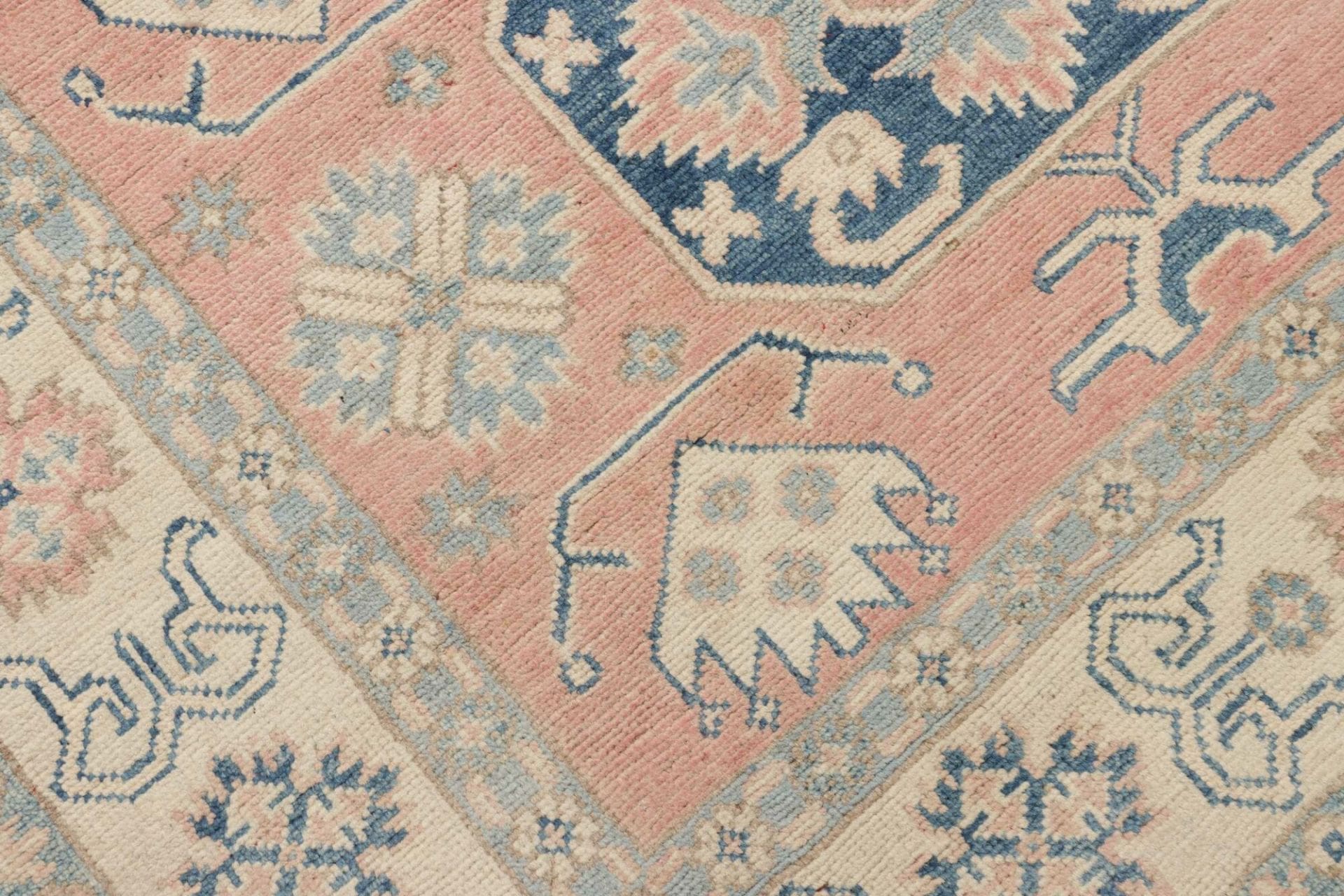 Kazak Orientteppich aus Pakistan, 124 × 179 cm