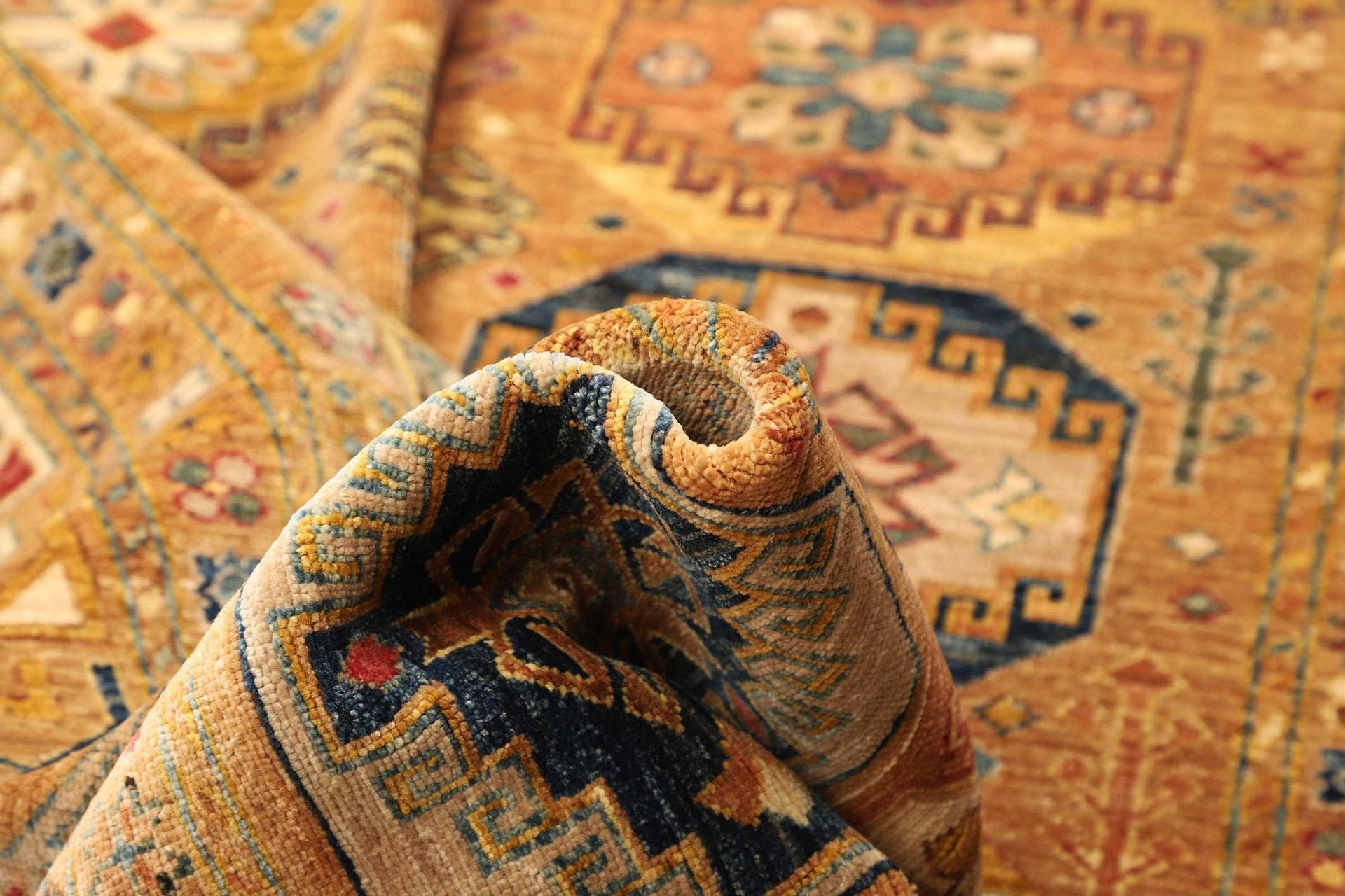 Handgeknüpfter Samarkand Orientteppich, 155 × 198 cm, Wolle
