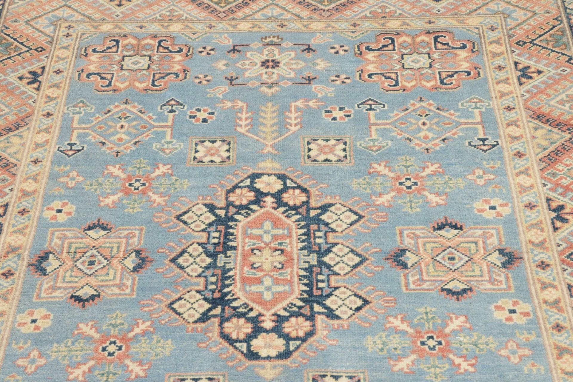 Kazak Orientteppich 123 × 181 cm aus Wolle, handgeknüpft