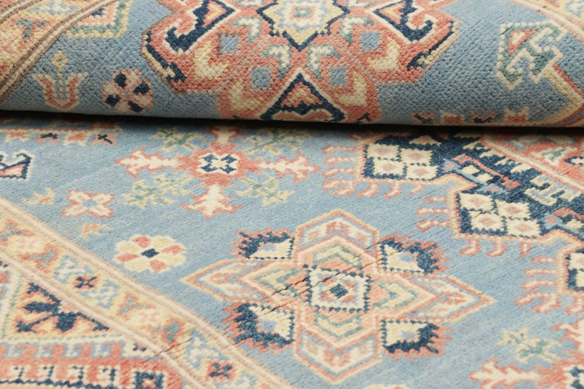Kazak Orientteppich 123 × 181 cm aus Wolle, handgeknüpft