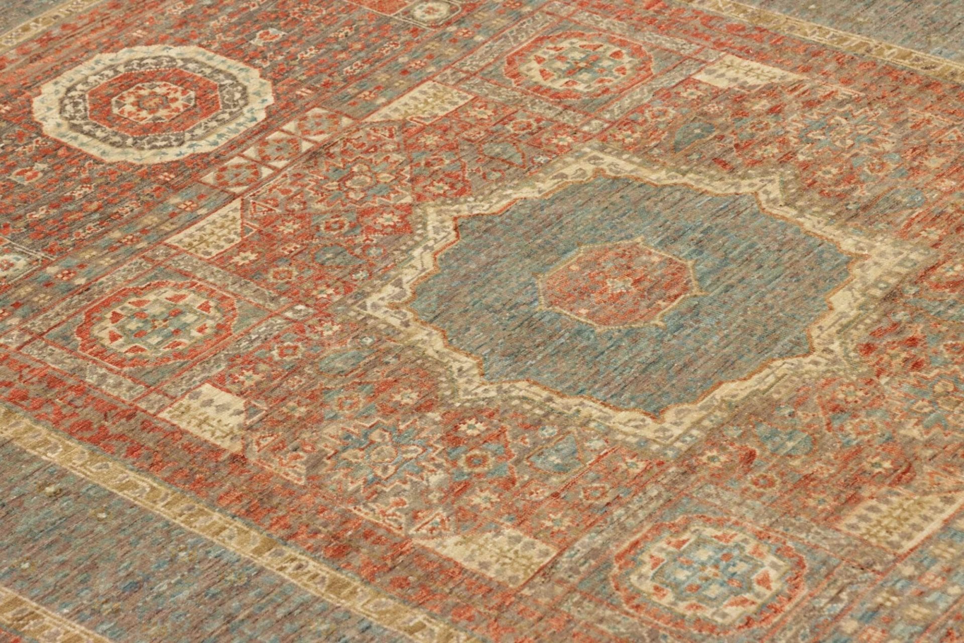 Handgeknüpfter Mamluk Orientteppich 130 × 189 cm