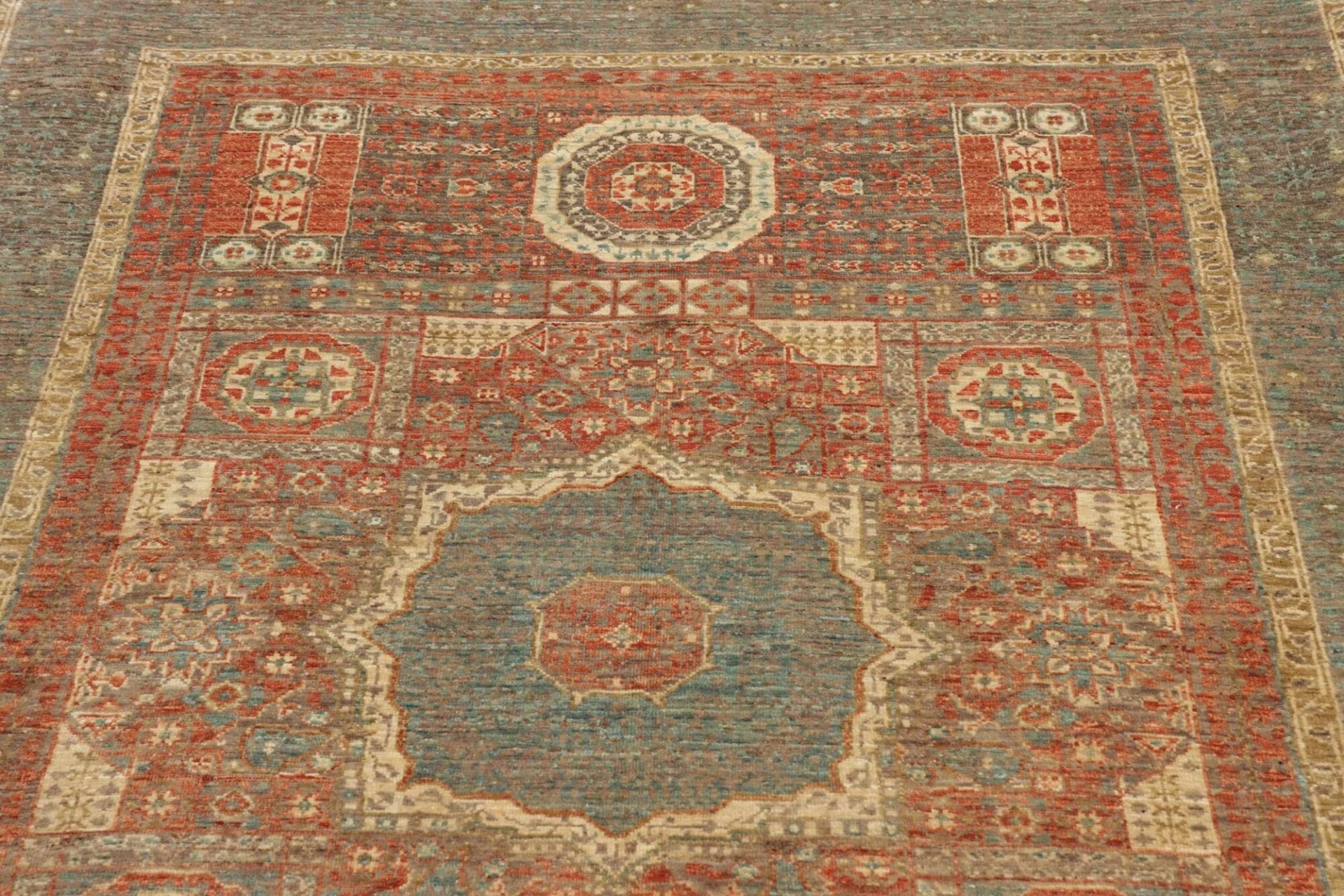 Handgeknüpfter Mamluk Orientteppich 130 × 189 cm