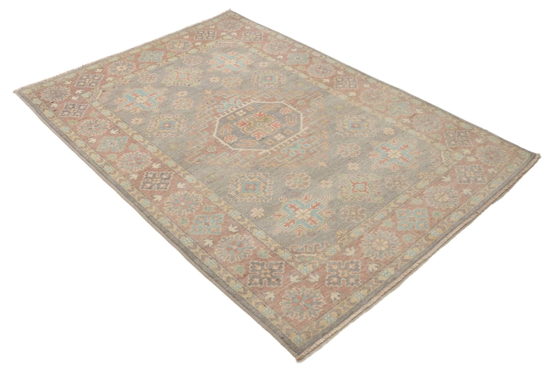 Handgeknüpfter Kazak Orientteppich 123 × 174 cm