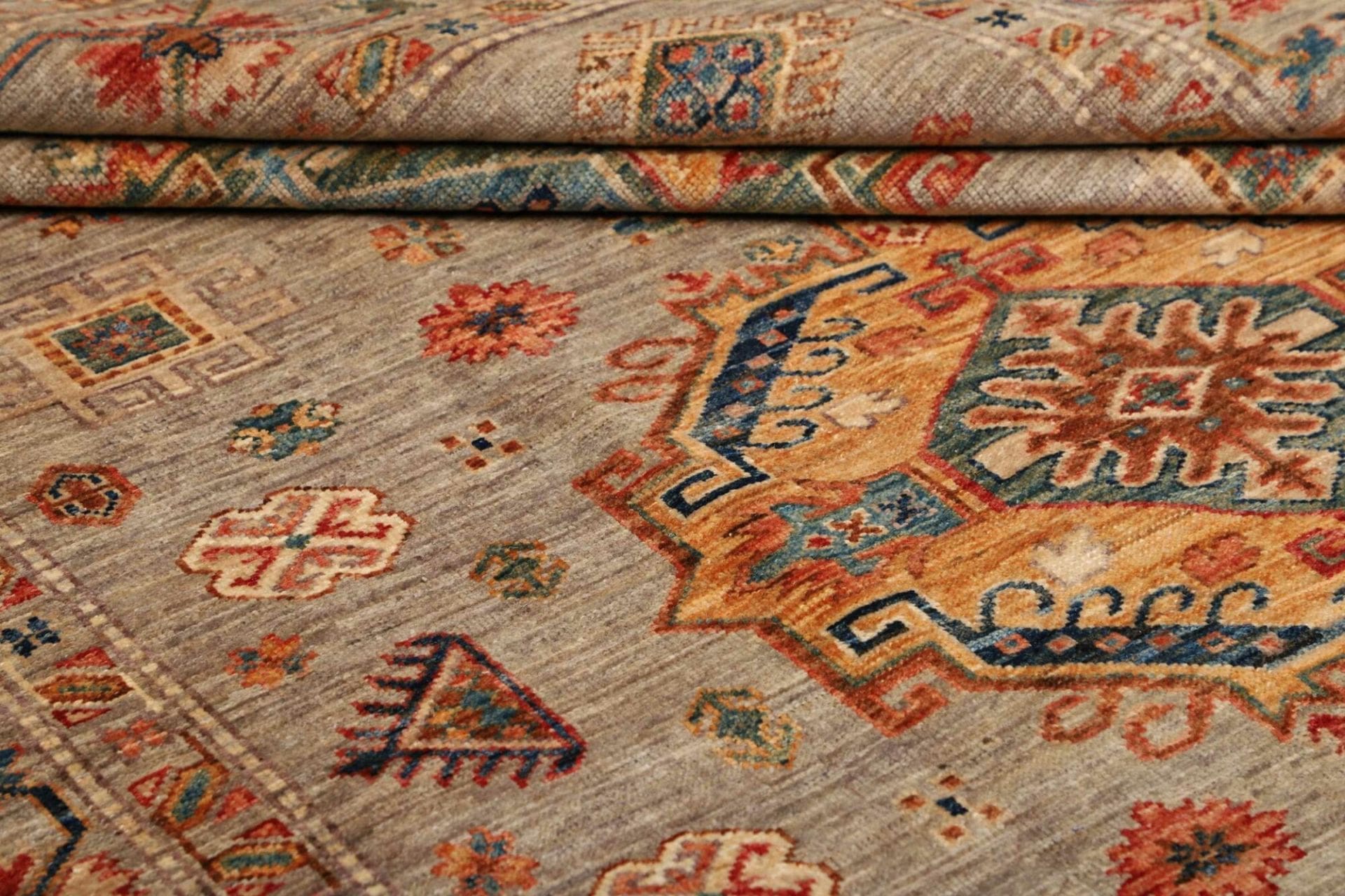 Kazak Orientteppich aus Pakistan, 156 × 209 cm