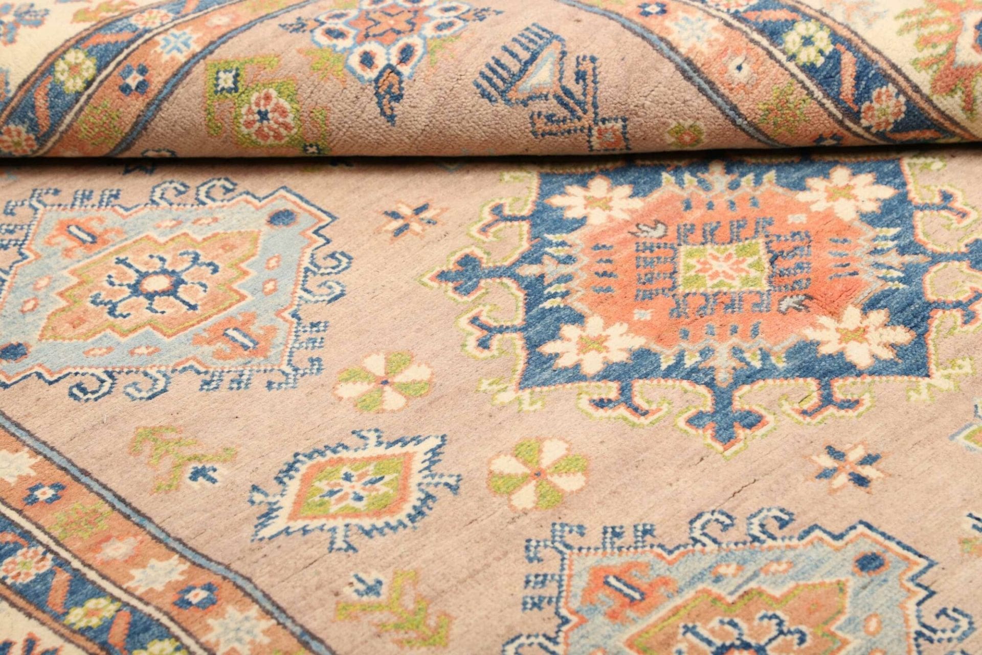 Kazak Orientteppich aus Pakistan, 156 × 199 cm