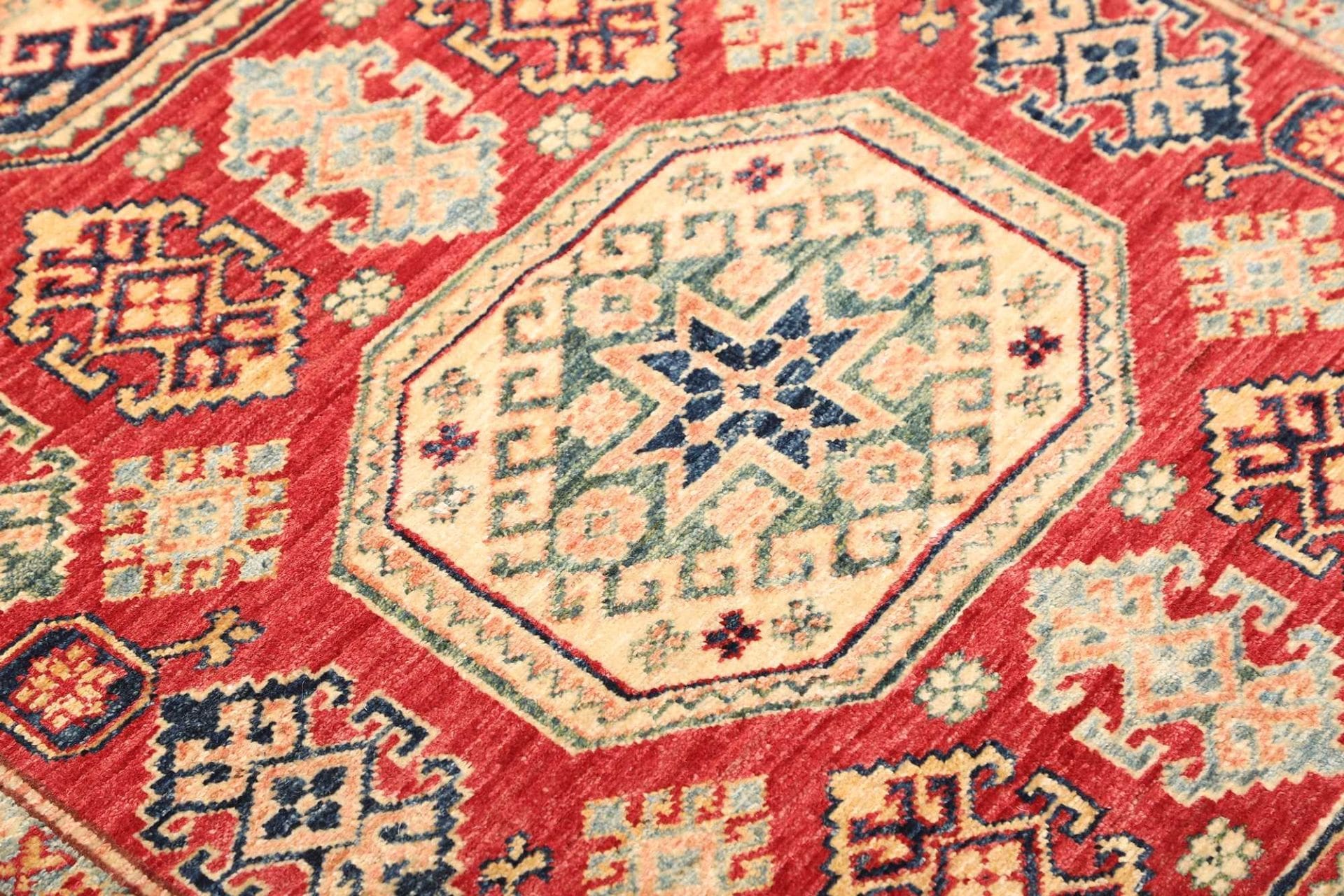 Handgeknüpfter Kazak Orientteppich 122 × 182 cm