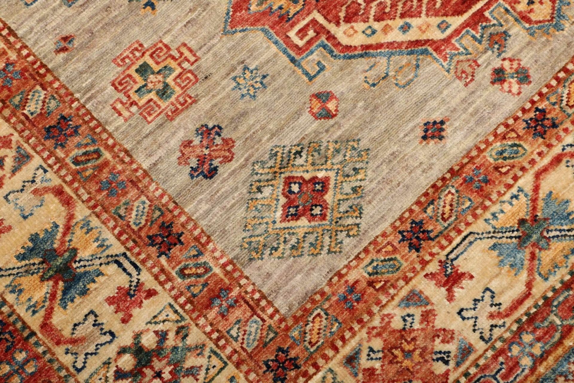 Kazak Orientteppich aus Pakistan, 153 × 202 cm