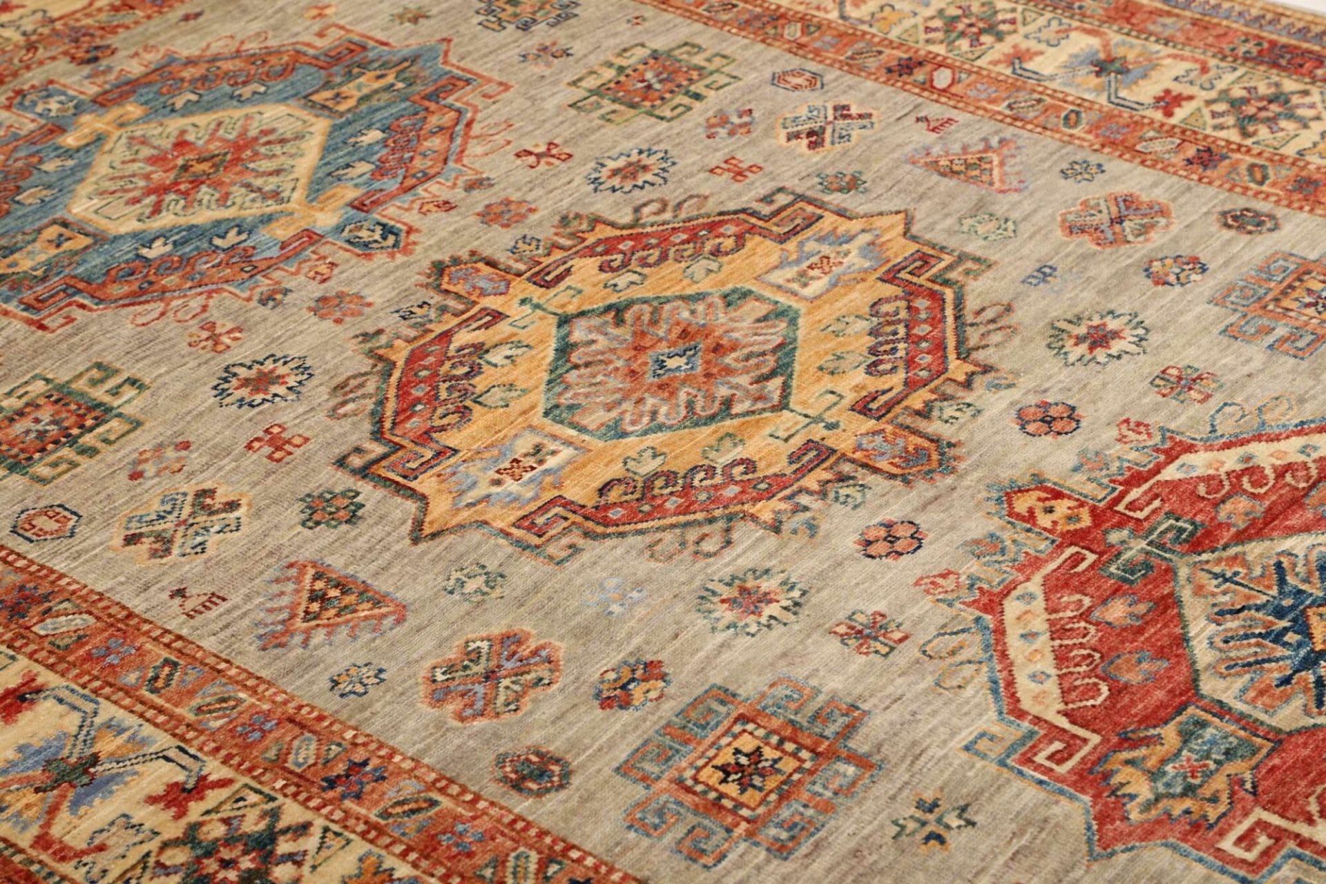 Kazak Orientteppich aus Pakistan, 153 × 202 cm