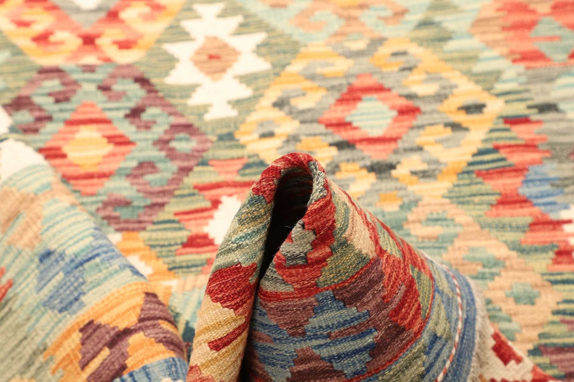Handgewebter Kelim 131 × 175 cm