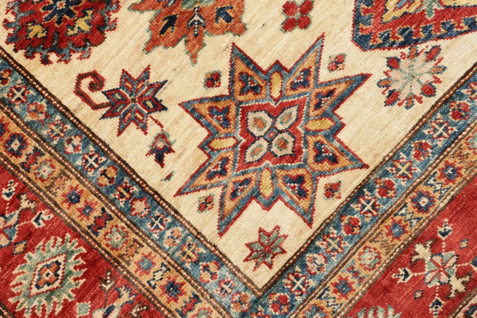 Kazak Orientteppich aus Pakistan, 156 × 195 cm