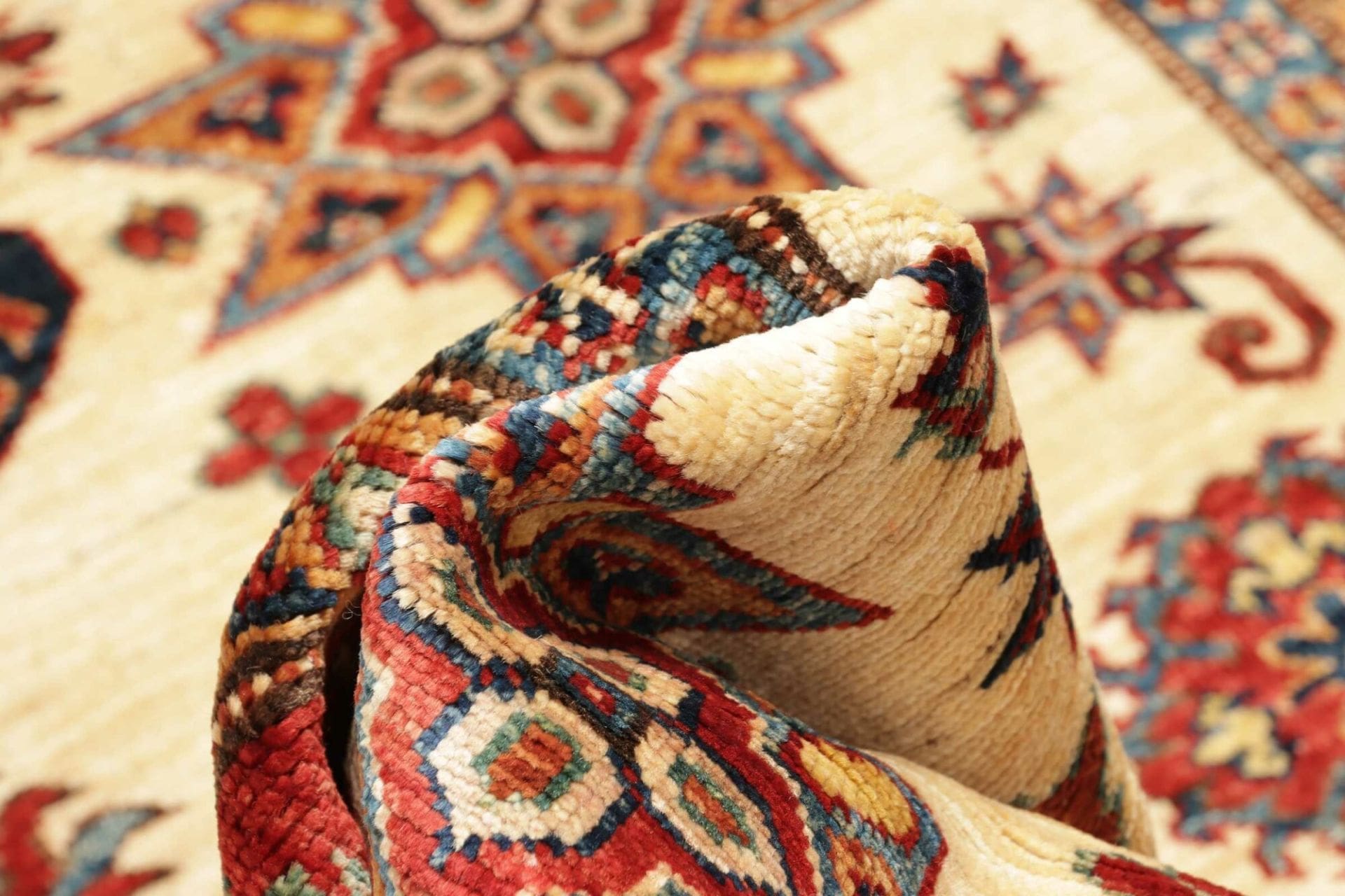 Kazak Orientteppich aus Pakistan, 156 × 195 cm