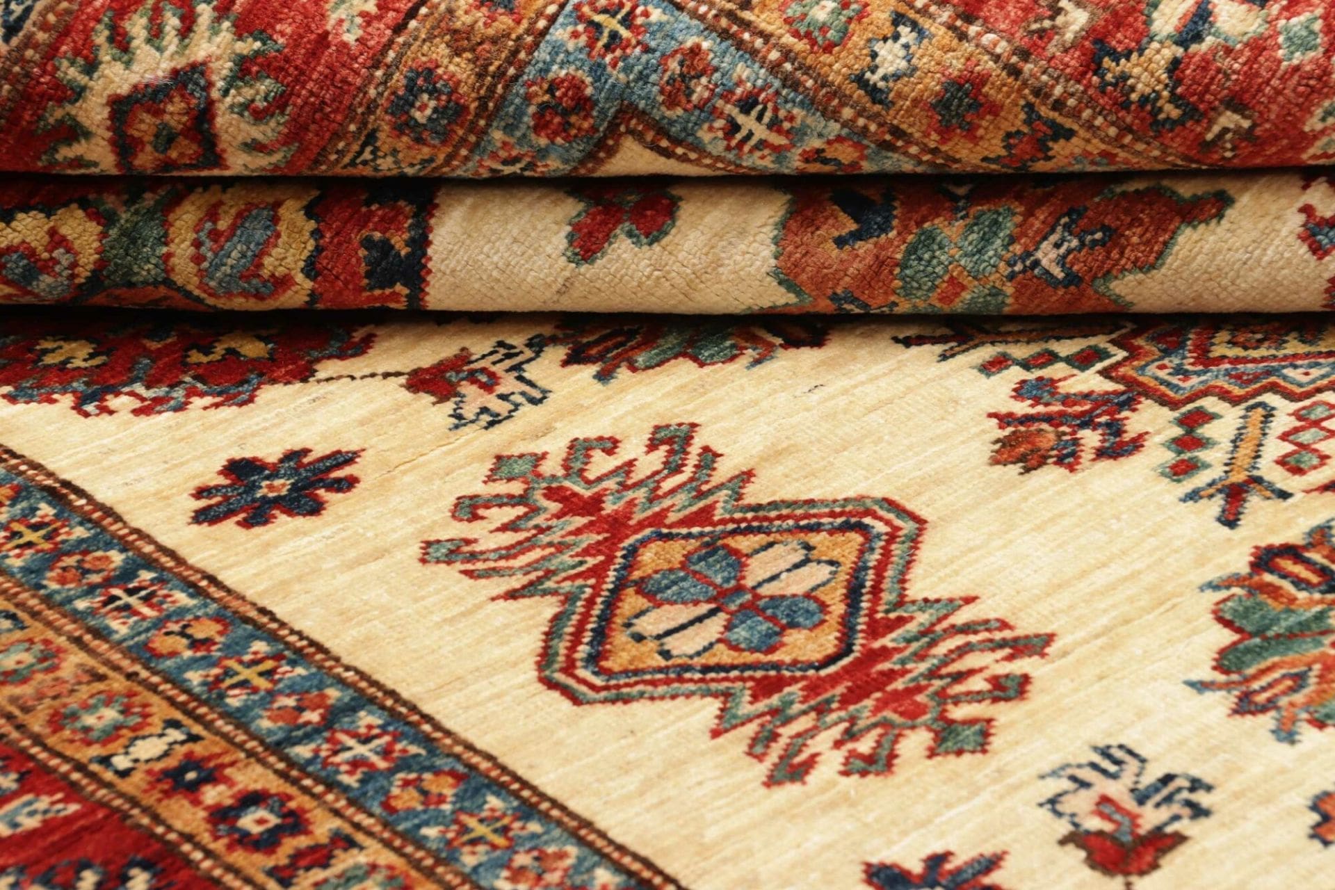 Kazak Orientteppich aus Pakistan, 156 × 195 cm