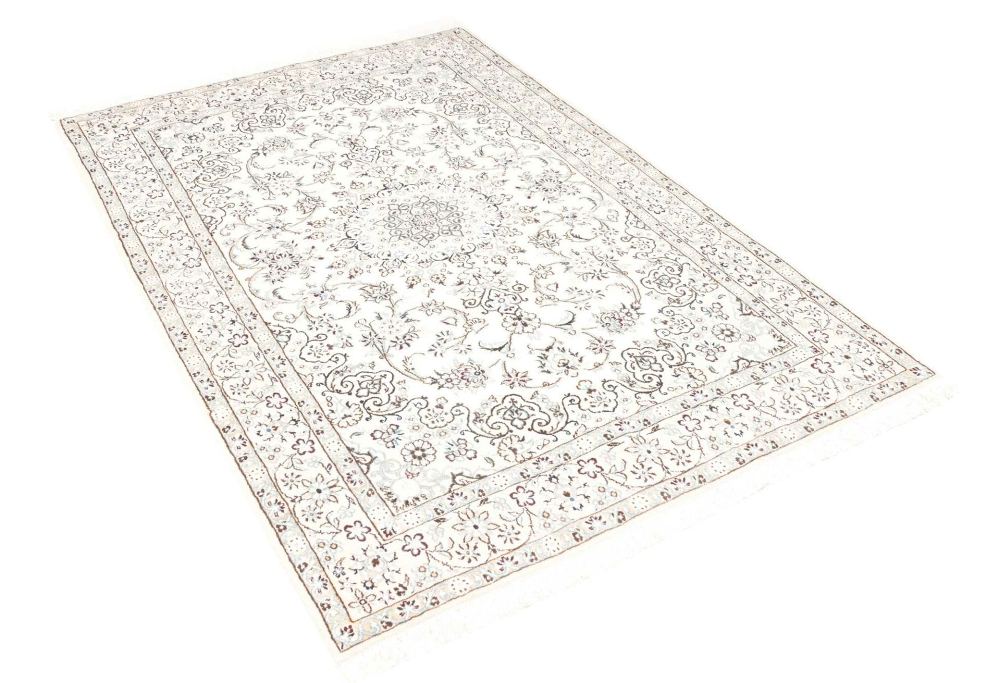 Handgeknüpfter Nain Perserteppich 141 × 206 cm