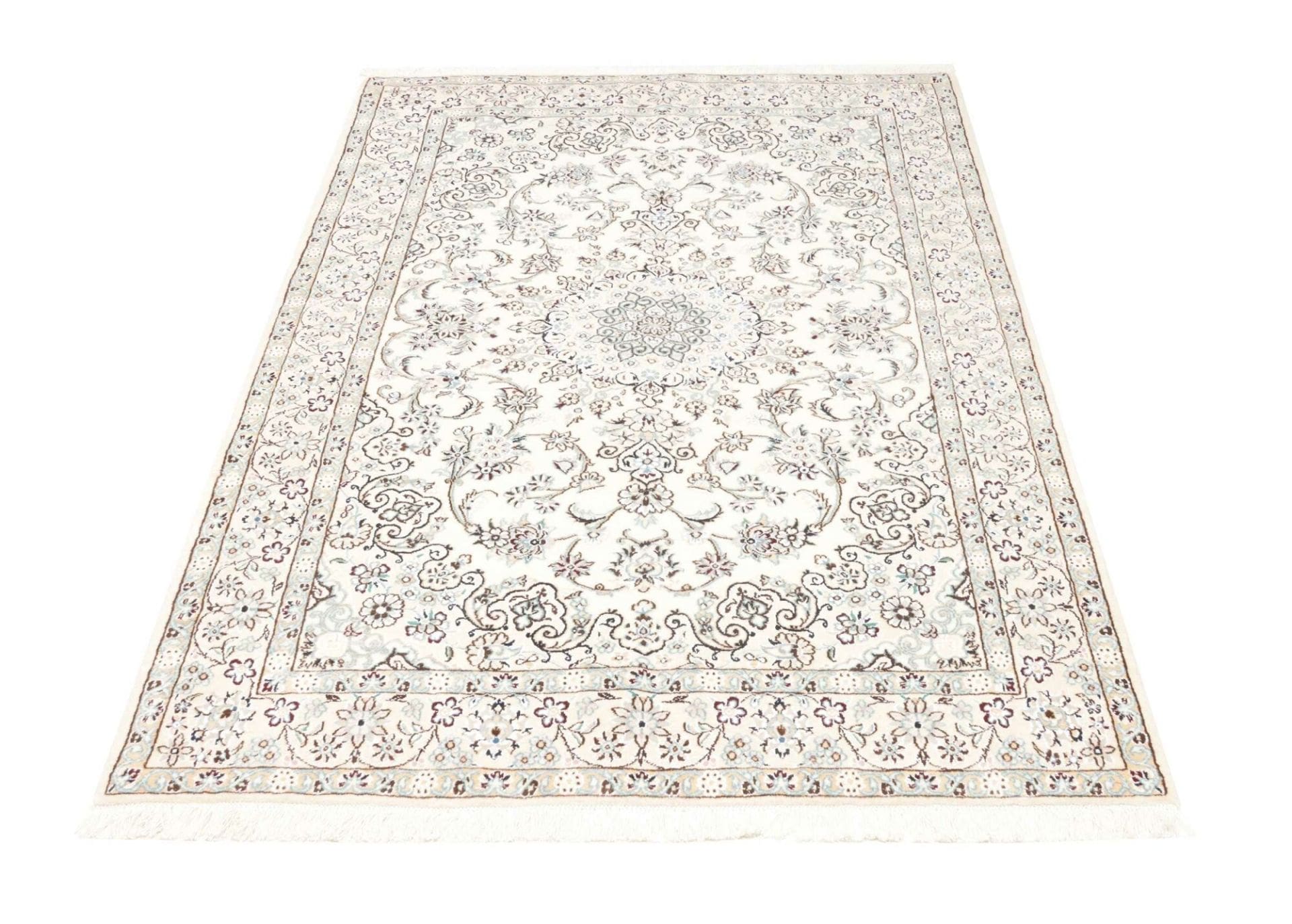 Handgeknüpfter Nain Perserteppich 141 × 206 cm