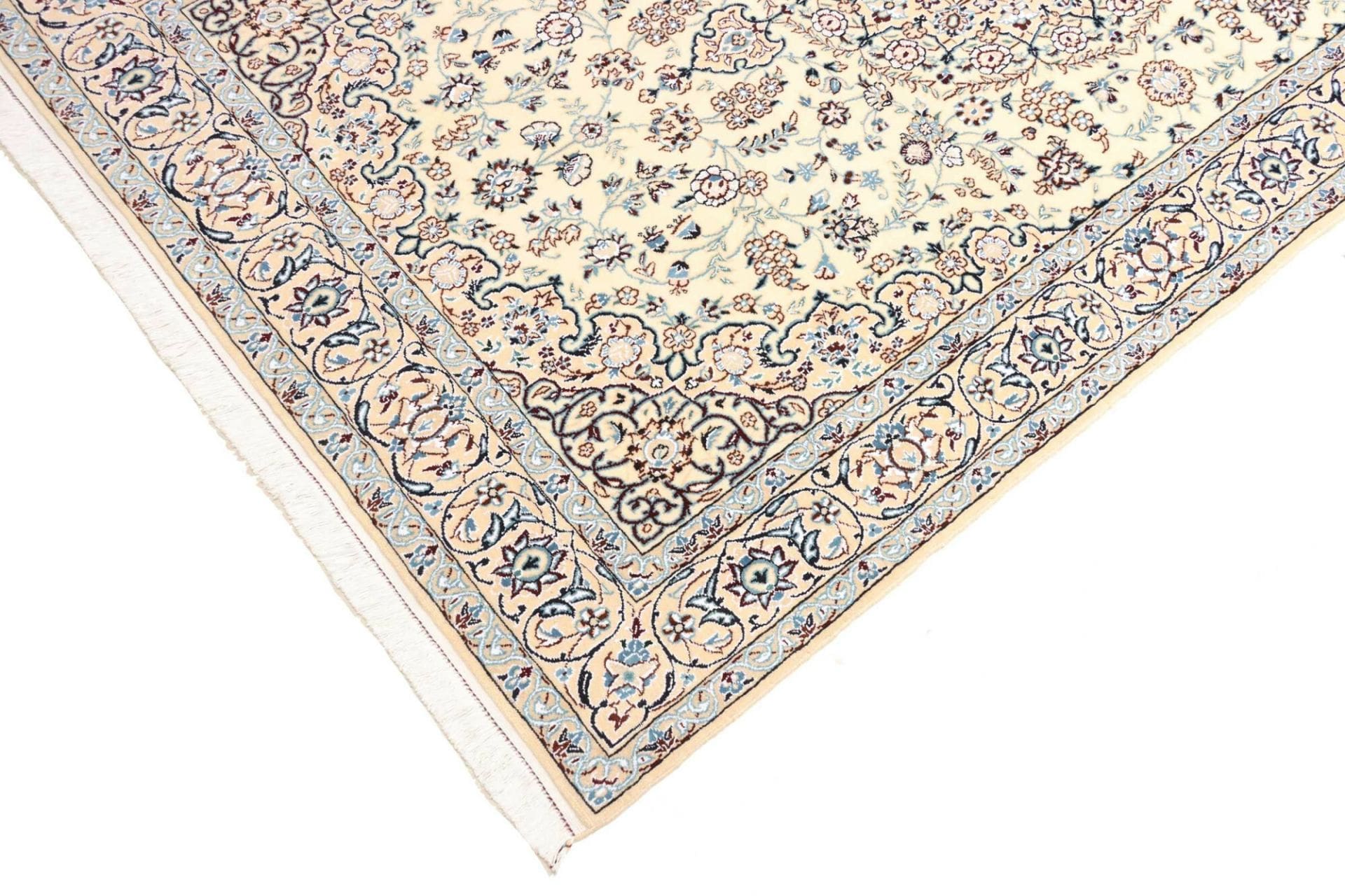 Nain Perserteppich aus Iran, 133 × 218 cm