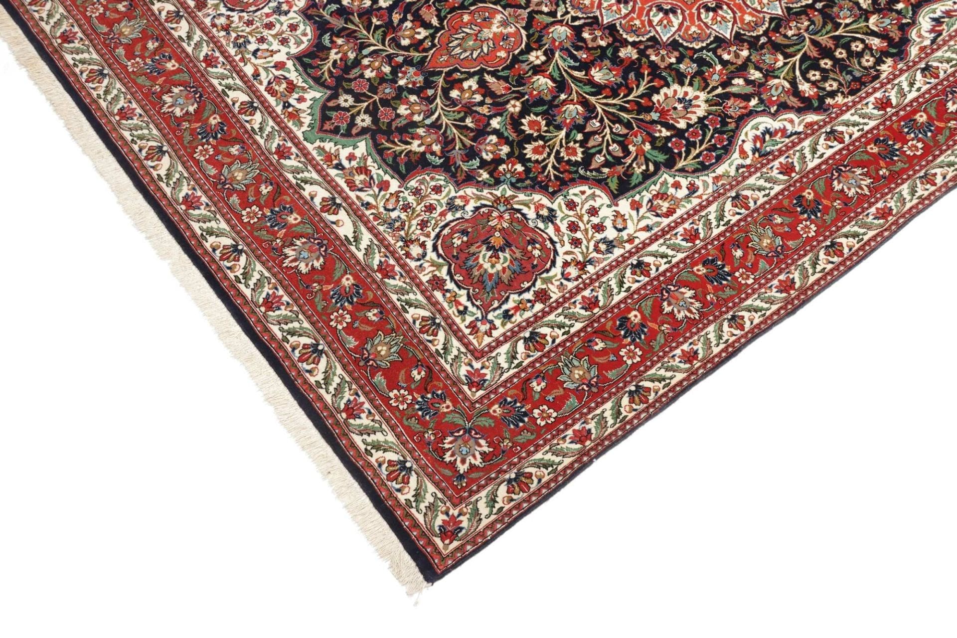 Isfahan Perserteppich aus Iran, 140 × 209 cm