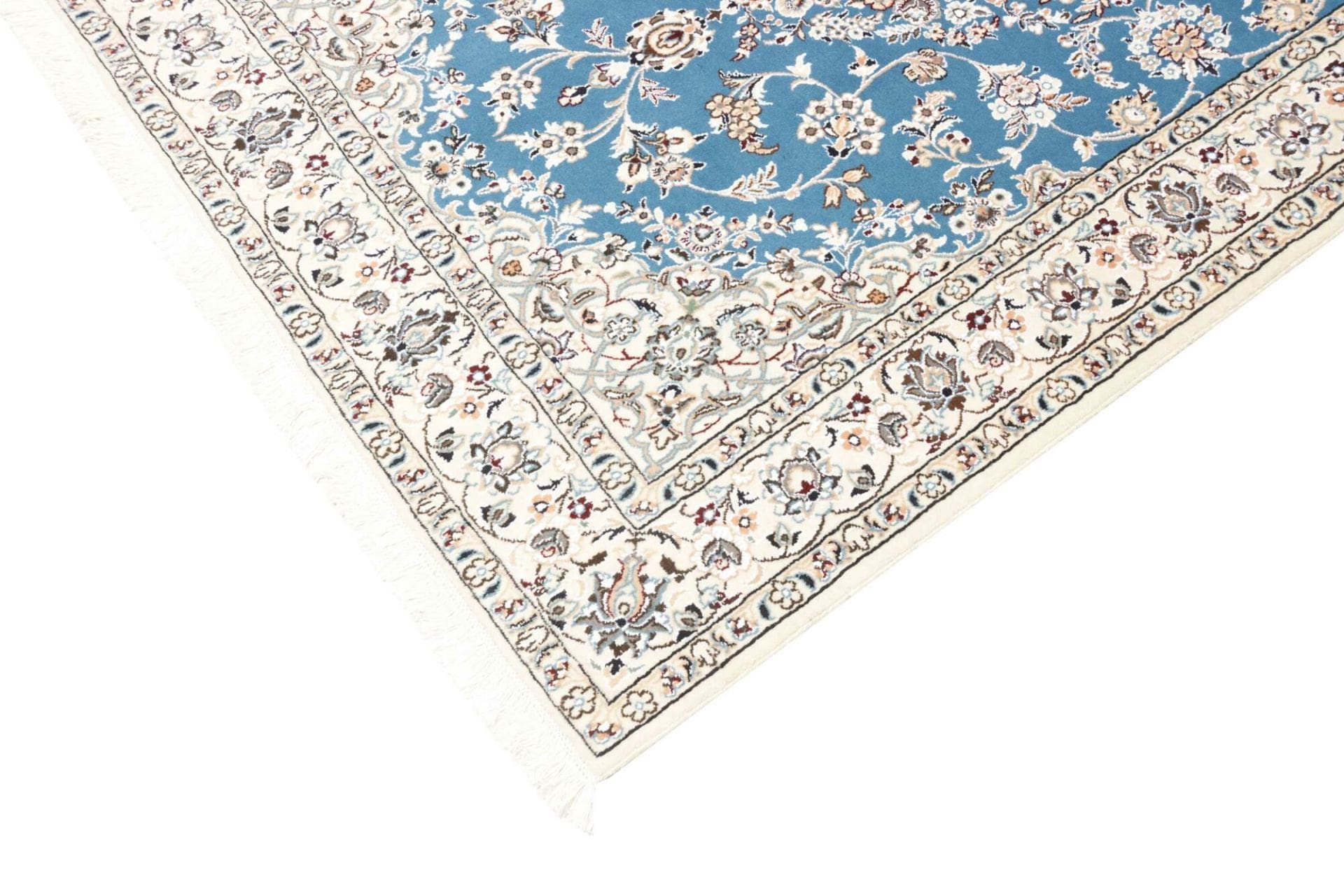 Handgeknüpfter Nain Perserteppich 133 × 206 cm