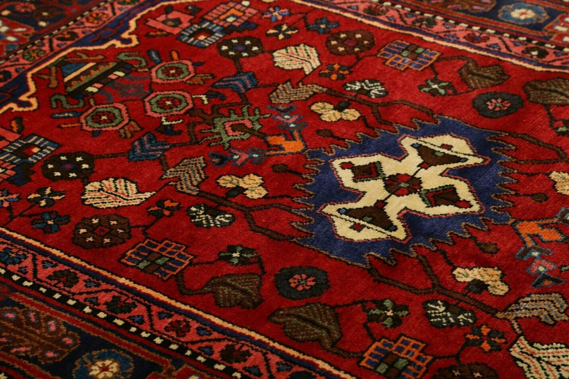 Handgeknüpfter Hamadan Herati Perserteppich 139 × 202 cm