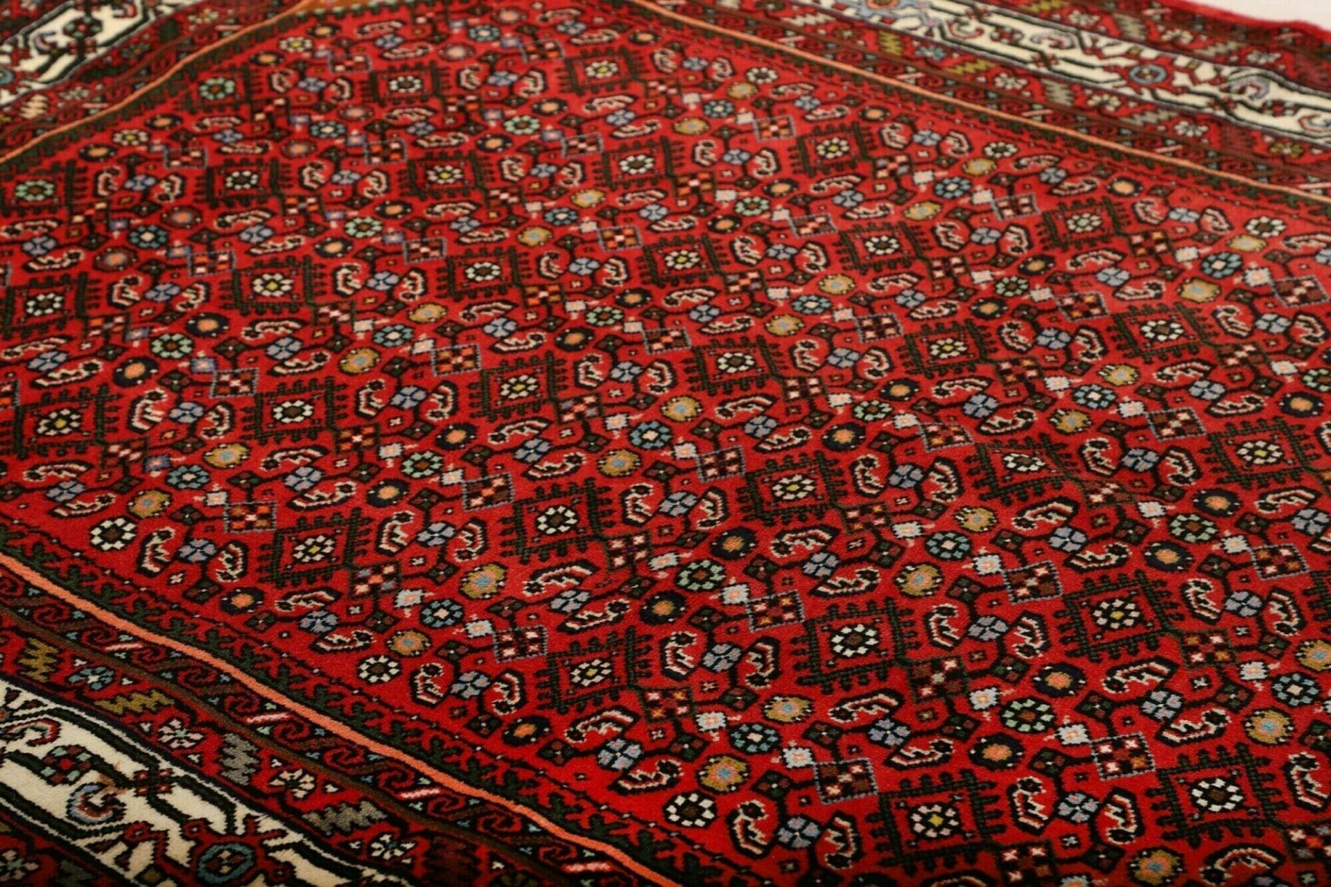 Handgeknüpfter Hamadan Perserteppich 153 × 198 cm